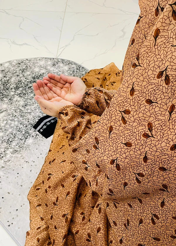 Namaz Chaddar With Sleeves