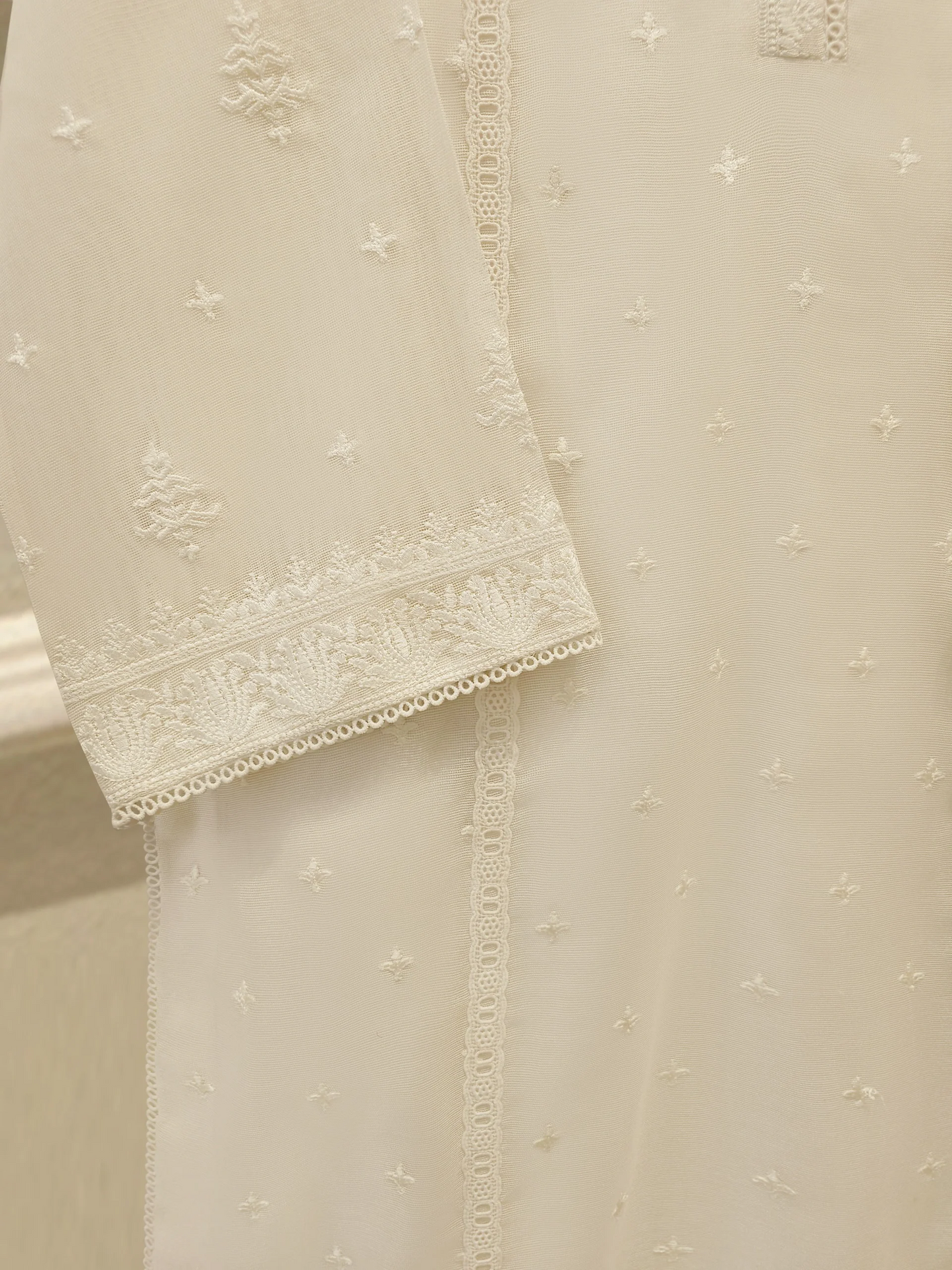 Agha Noor 3 Piece - Pure Embroidered Cotton Net Suit S113438