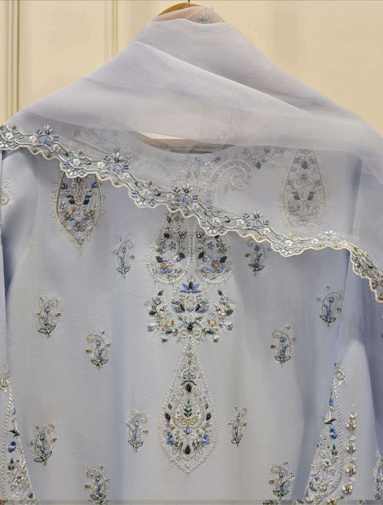 Agha Noor 3 Piece- Pure Silk Net Embroidered Suit S111615