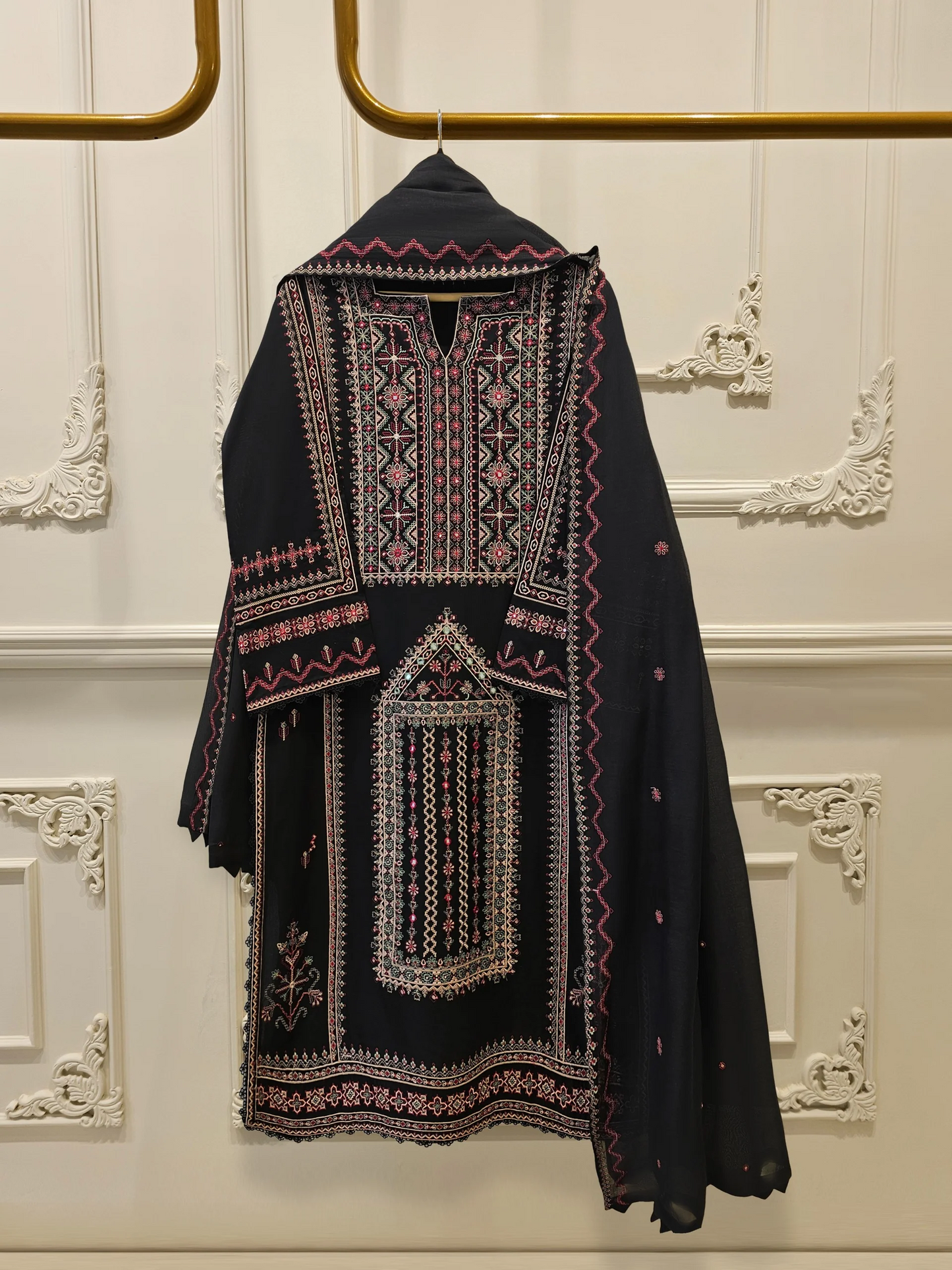 Agha Noor 2 Piece - Embroidered Lawn Suit S111955