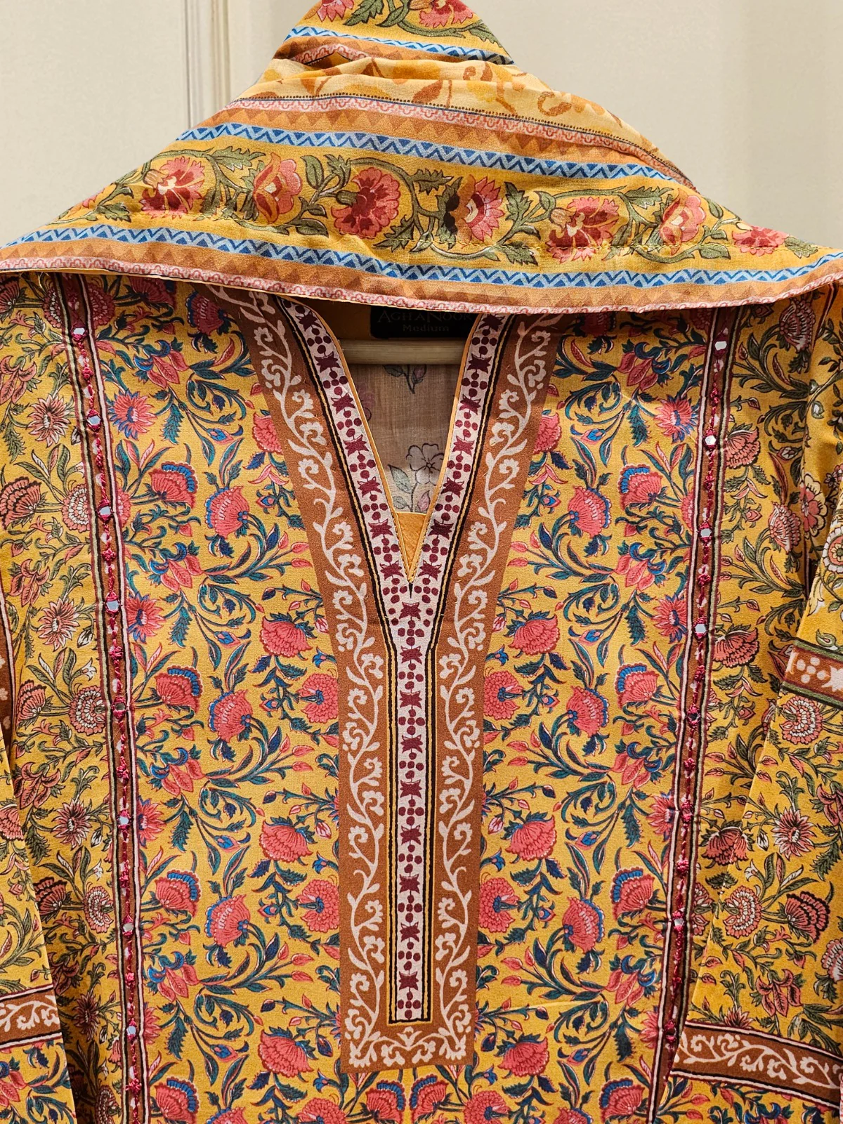 Agha Noor Original 3 Piece - Digital Printed Embroidered Lawn Suit S111692