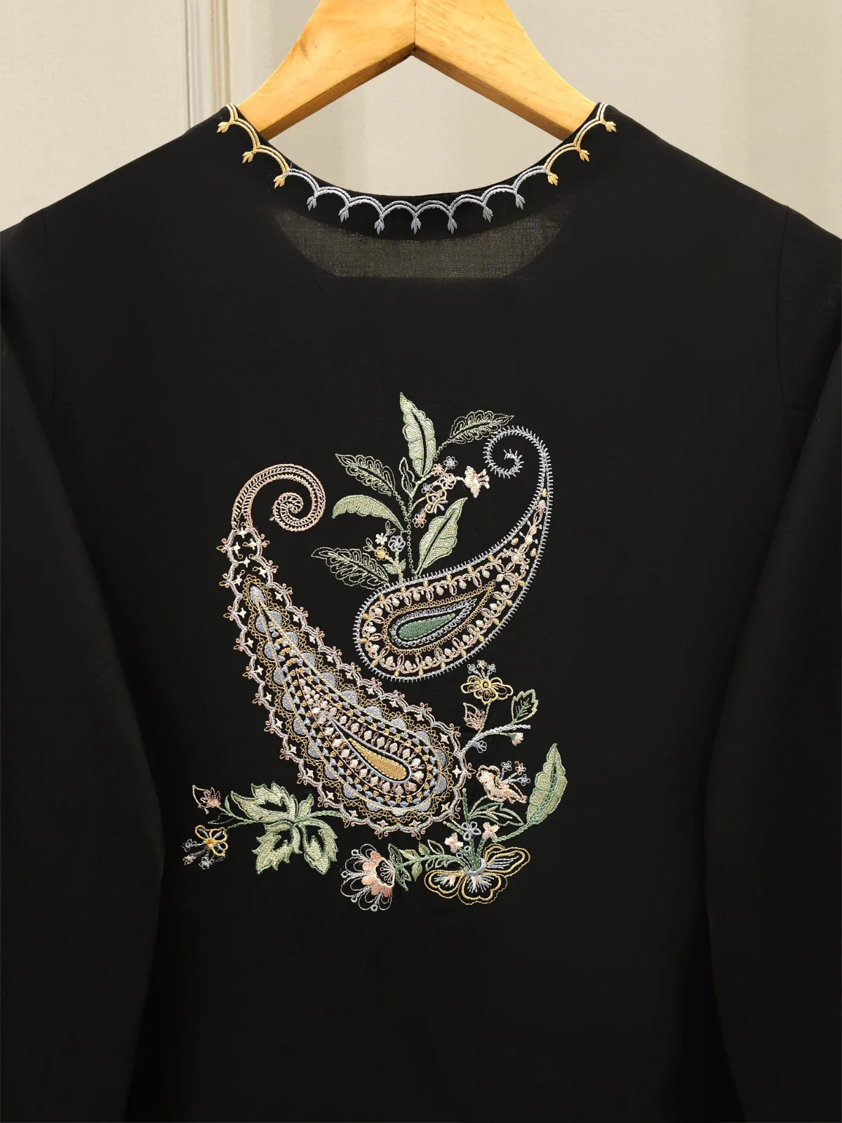 Agha Noor 2 Piece - Embroidered Lawn Suit S111962