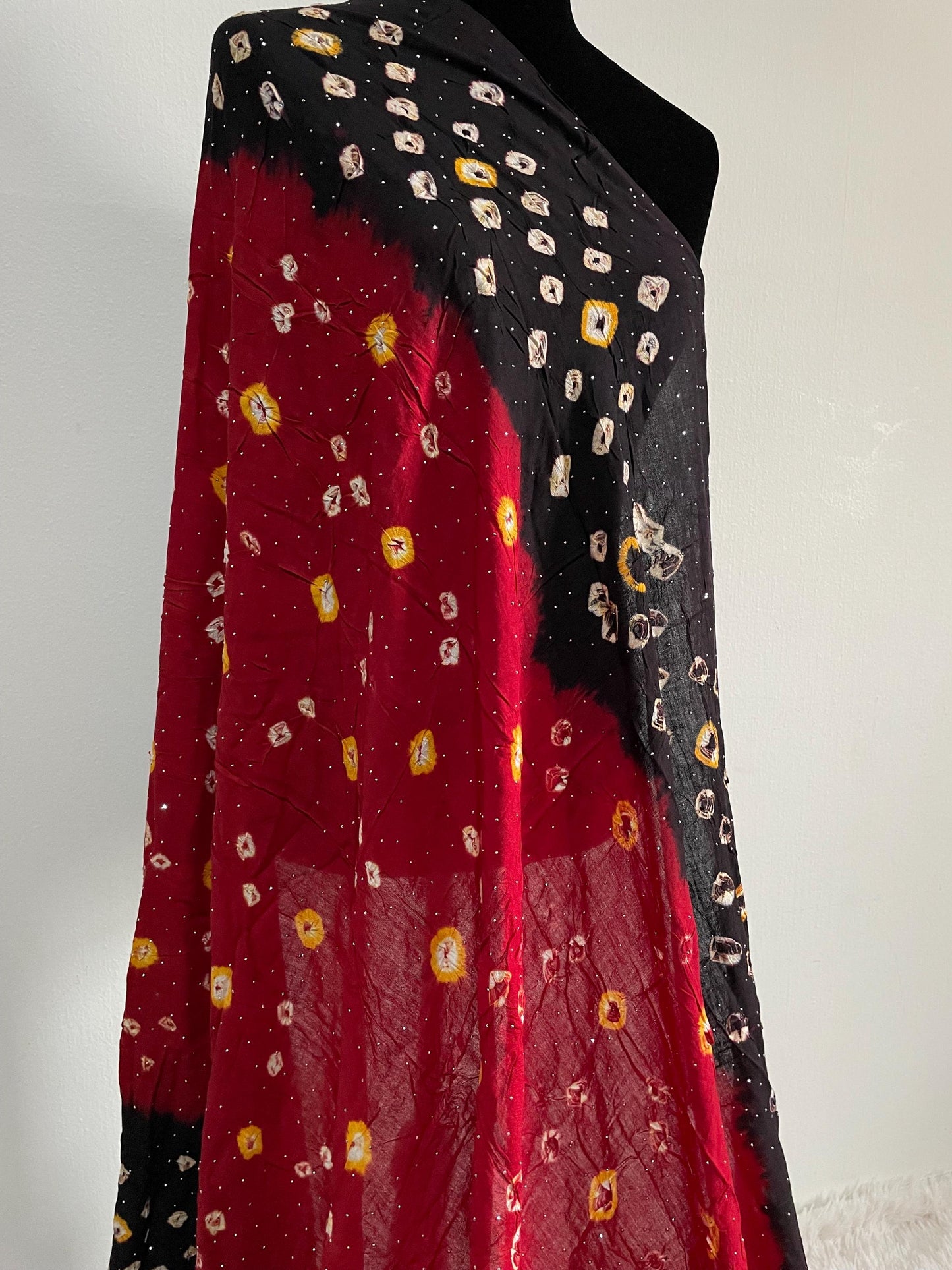Cotton Linen Chunri Dupatta Black & Red