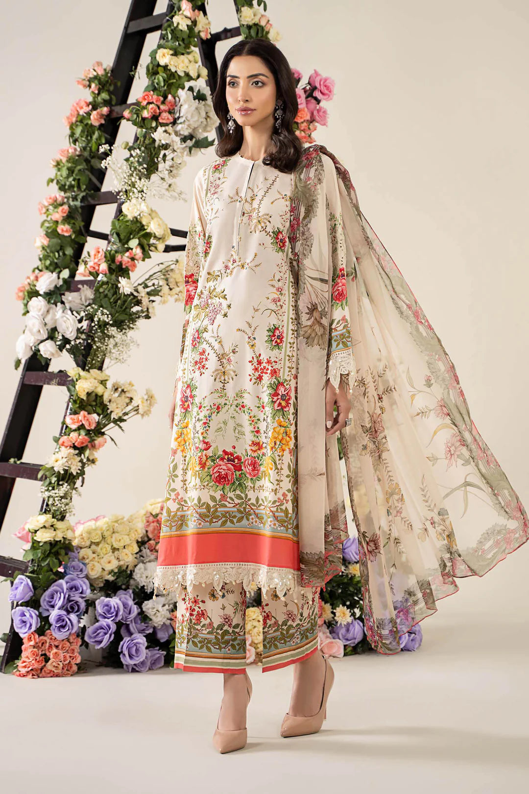 Maria B M Prints 3 Piece Stitched Embroidered Lawn Suit | MPT-2605-A
