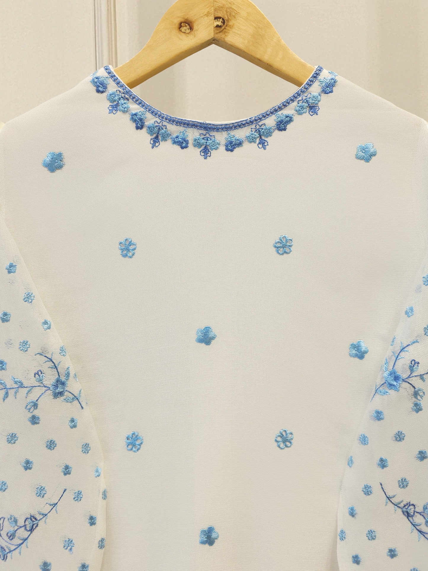 Agha Noor 3 Piece - Pure Embroidered Cotton Net Suit S111972