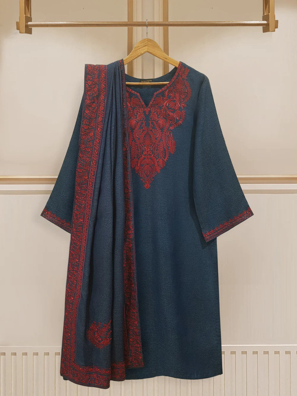 Agha Noor 3 Piece Karandi Embroidered