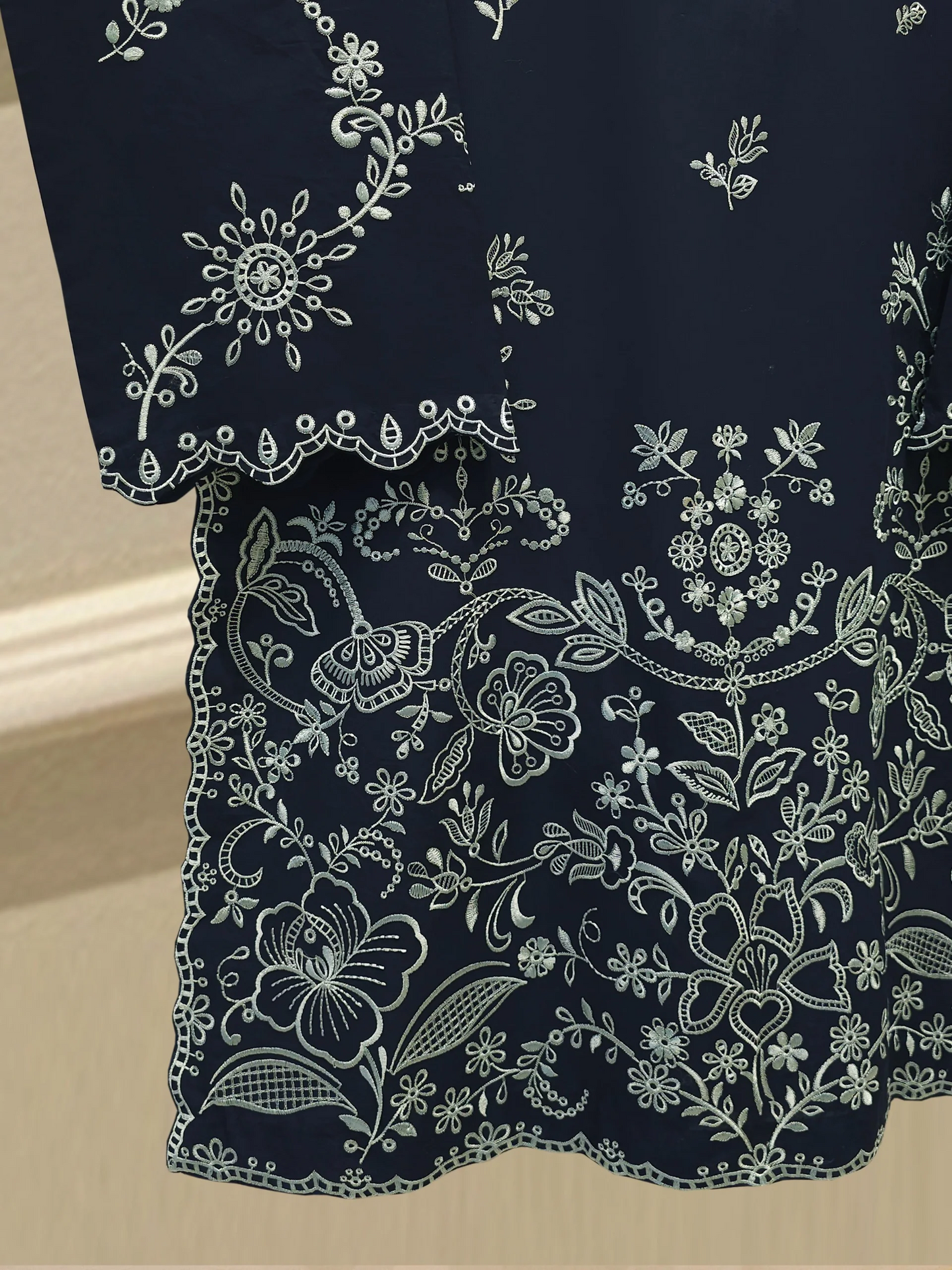 Agha Noor 2 Piece - Embroidered Lawn Suit 112230