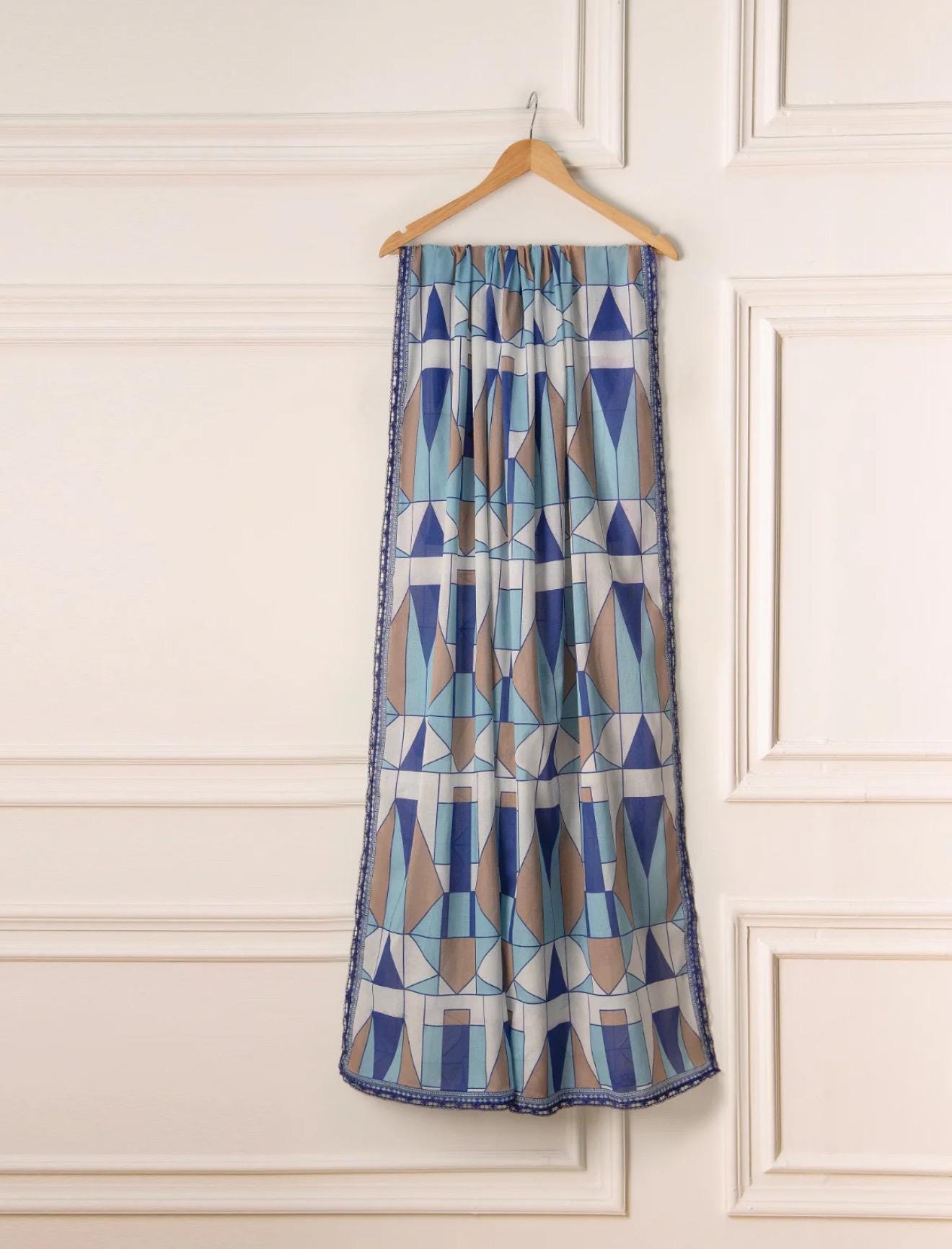 Agha Noor 2 Piece Cotton Embroidered Shirt & Dupatta