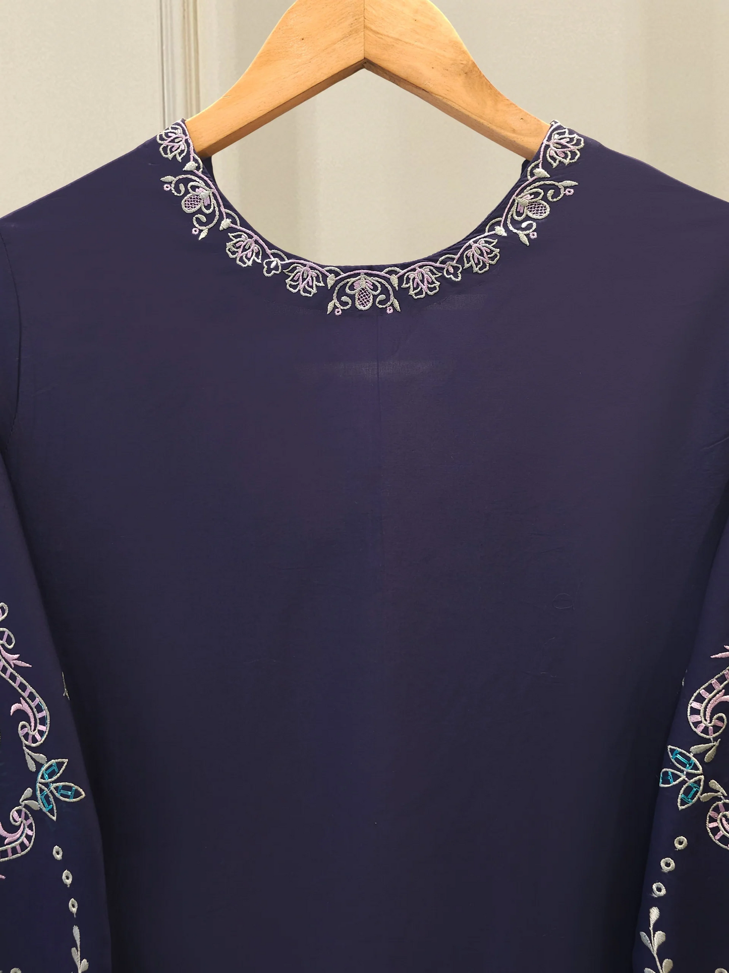 Agha Noor 2 Piece - Embroidered Lawn Suit S111929