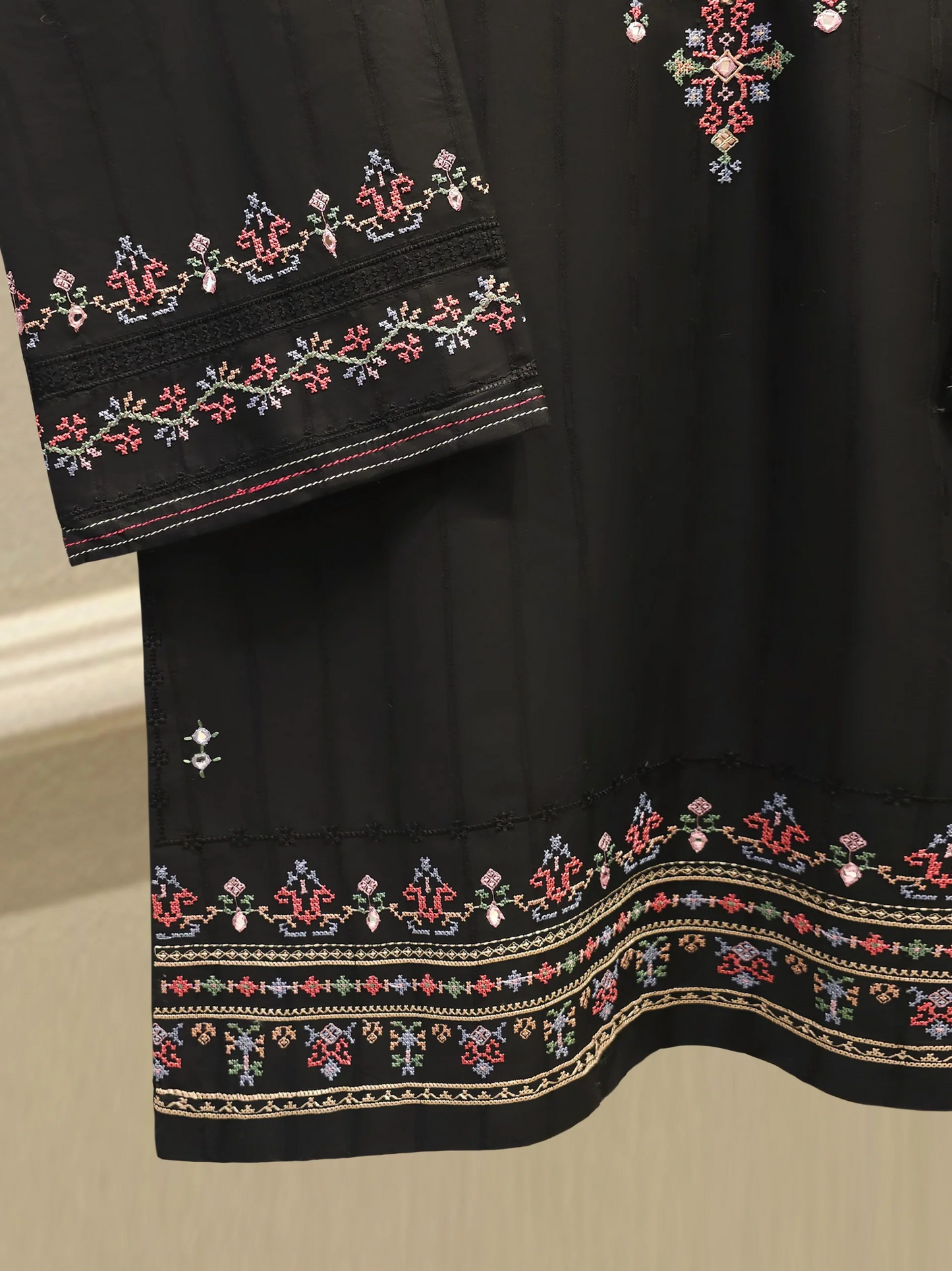 Agha Noor 2 Piece - Embroidered Lawn Suit S112227
