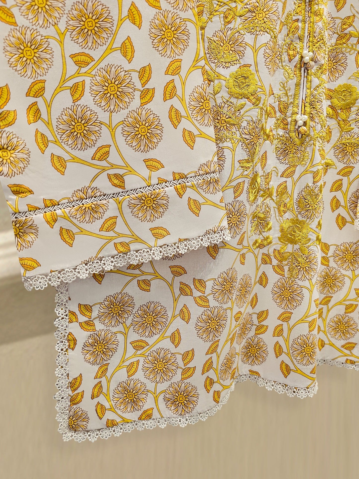 Agha Noor 2 Piece - Digital Printed Embroidered Lawn Suit S111672