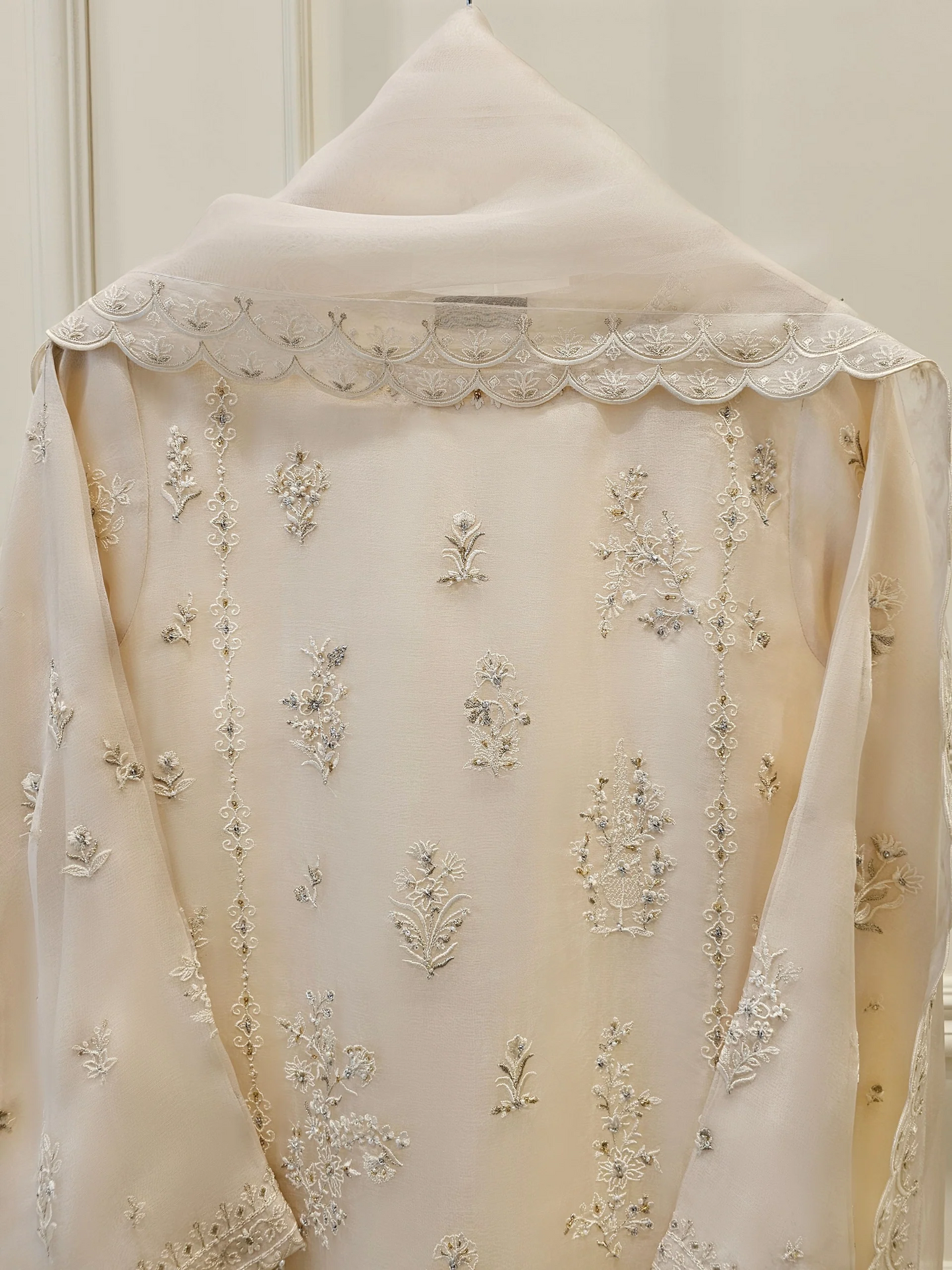 Agha Noor 3 Piece - Pure Organza Embroidered Dress S111613