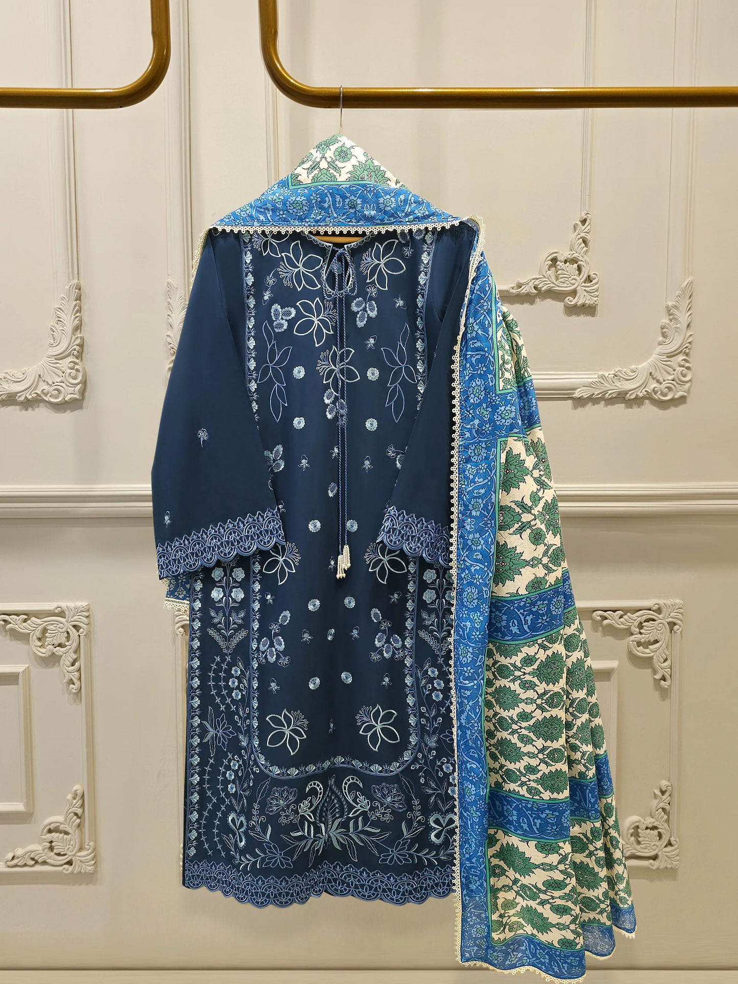 Agha Noor 3 Piece - Embroidered Lawn Suit S112213