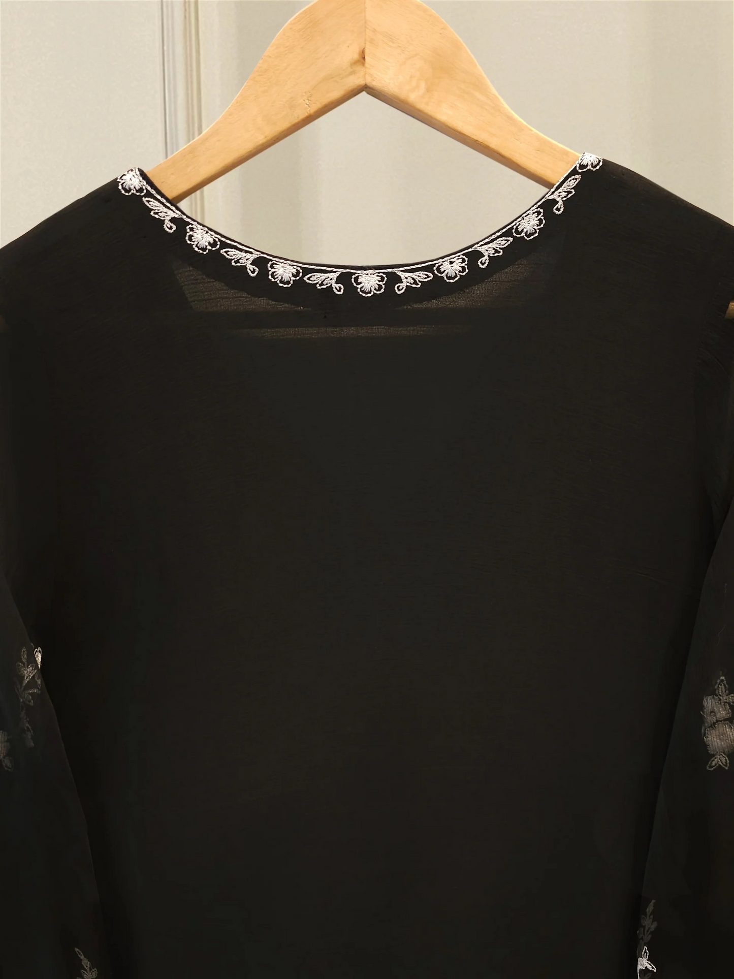 Agha Noor 3 Piece - Pure Chiffon Embroidered Dress S112225