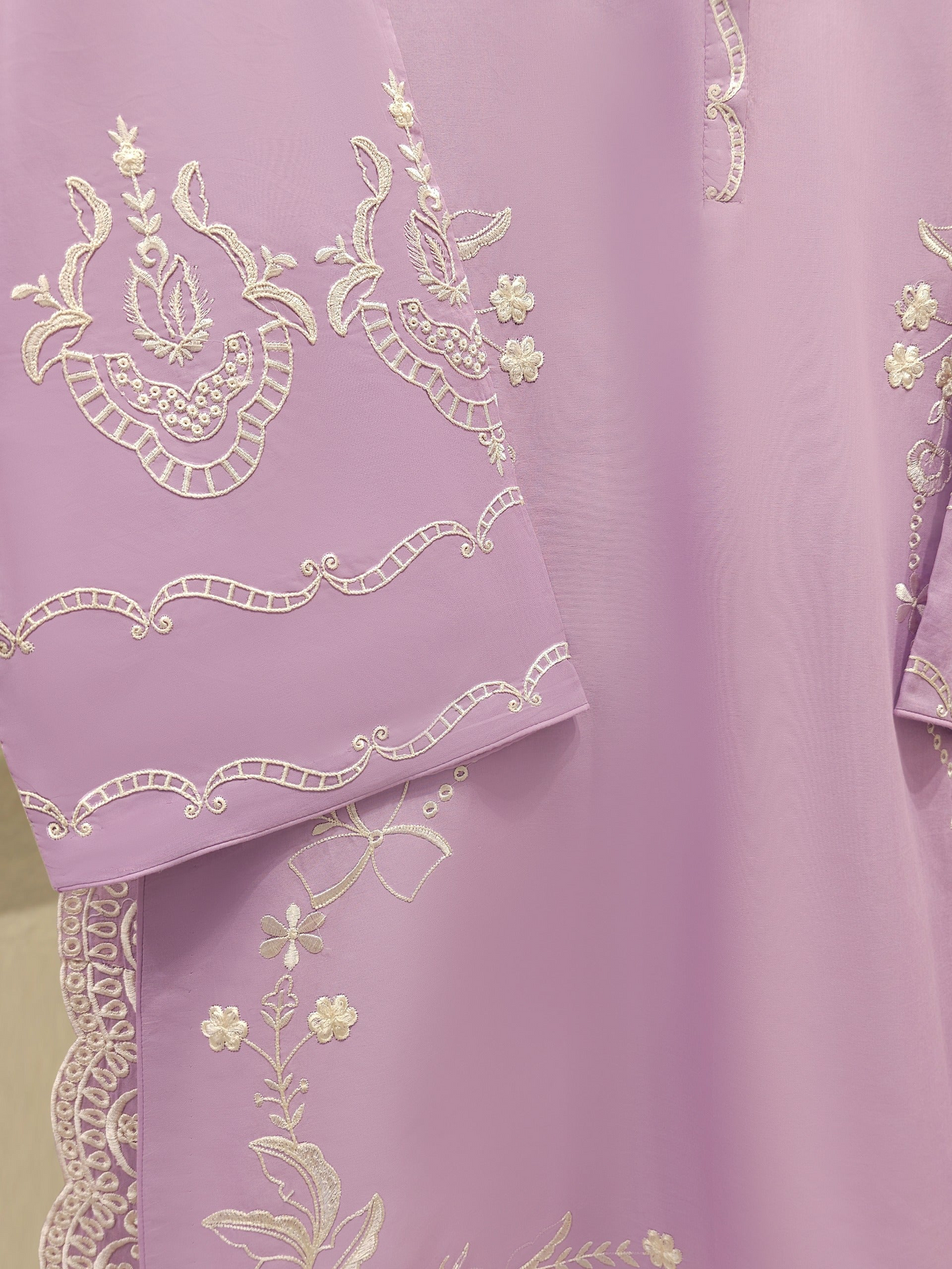 Agha Noor 3 Piece - Embroidered Lawn Suit S111875