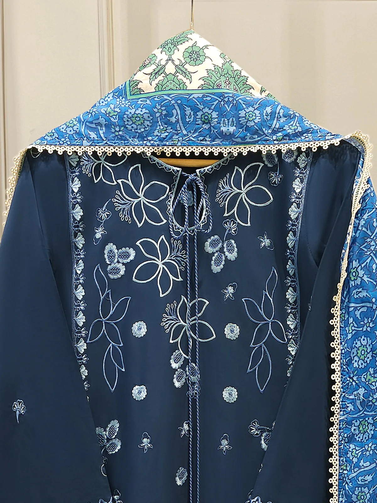 Agha Noor 3 Piece - Embroidered Lawn Suit S112213