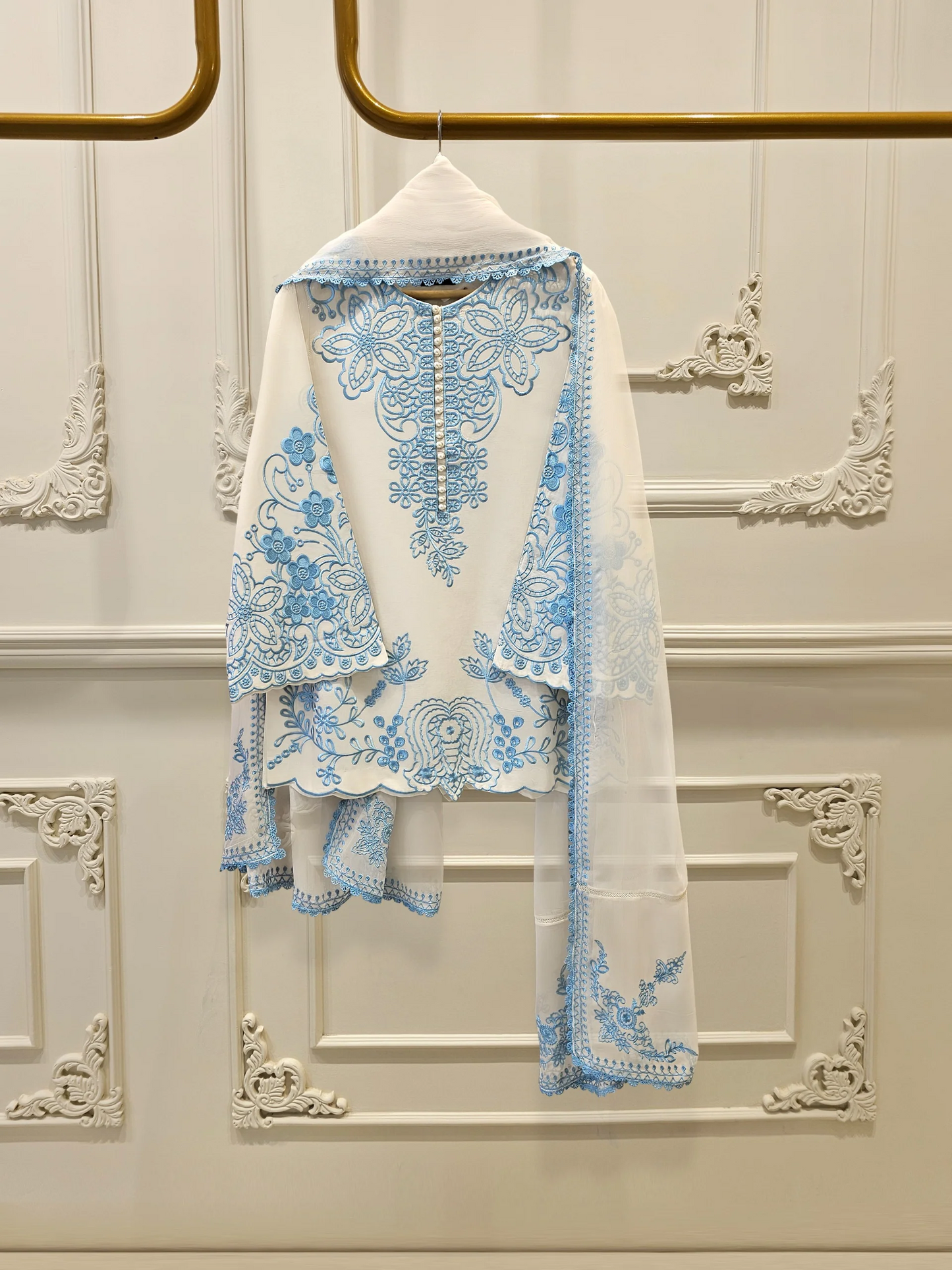 Agha Noor 3 Piece - Embroidered Lawn Suit S111712