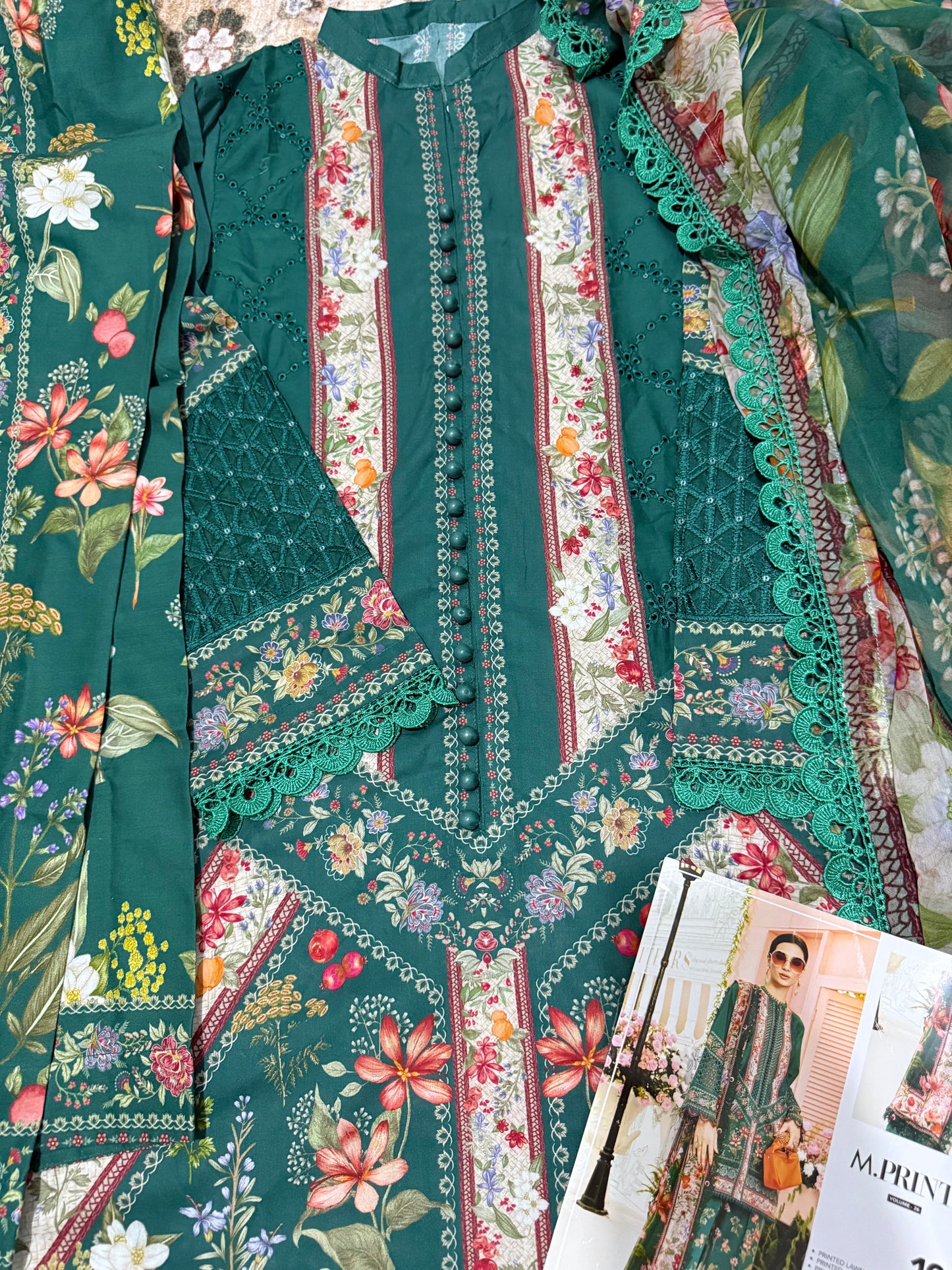 Maria B M Prints 3 Piece Stitched Embroidered Lawn Suit | MPT-2610-A