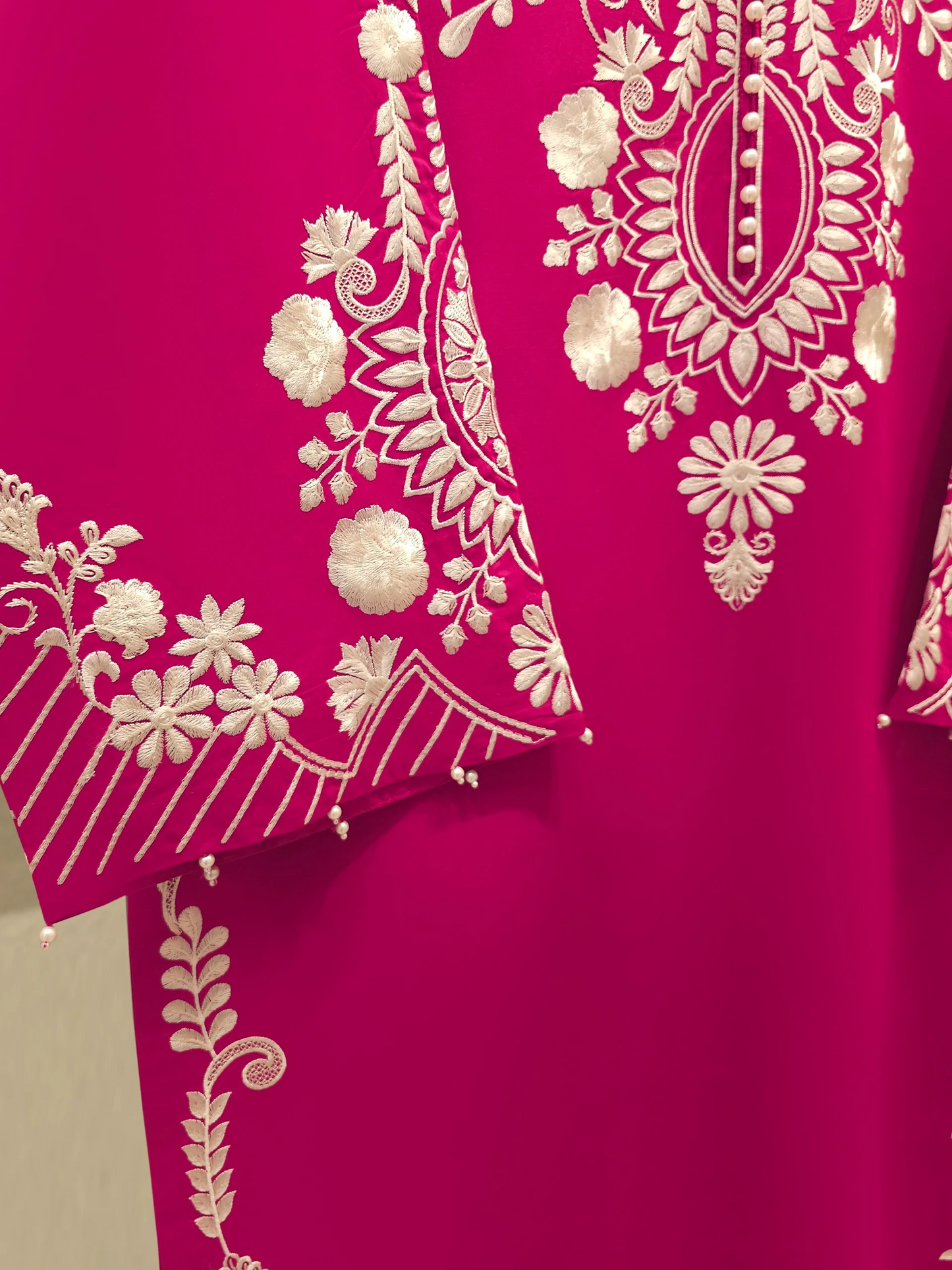 Agha Noor 3 Piece - Embroidered Lawn Suit S112131