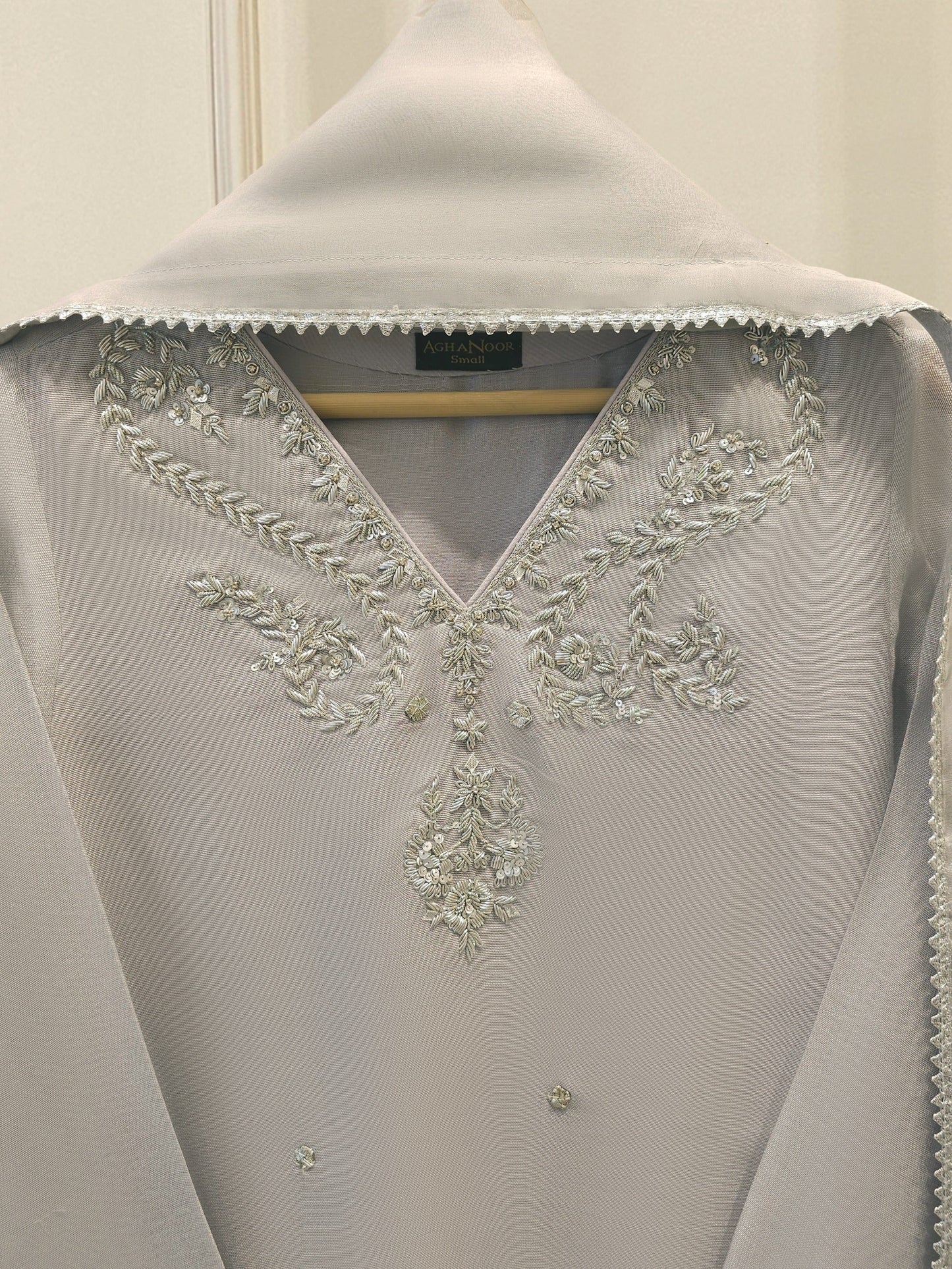 Agha Noor 3 Piece - Pure Embroidered Cotton Net Suit S112035