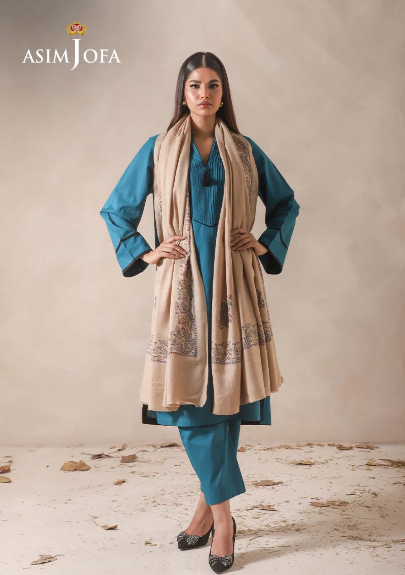 Kashmiri Hand Embroidered Shawl Pashmina Asim Jofa Brand Pakistani Indian Ready To Wear Winter Collection