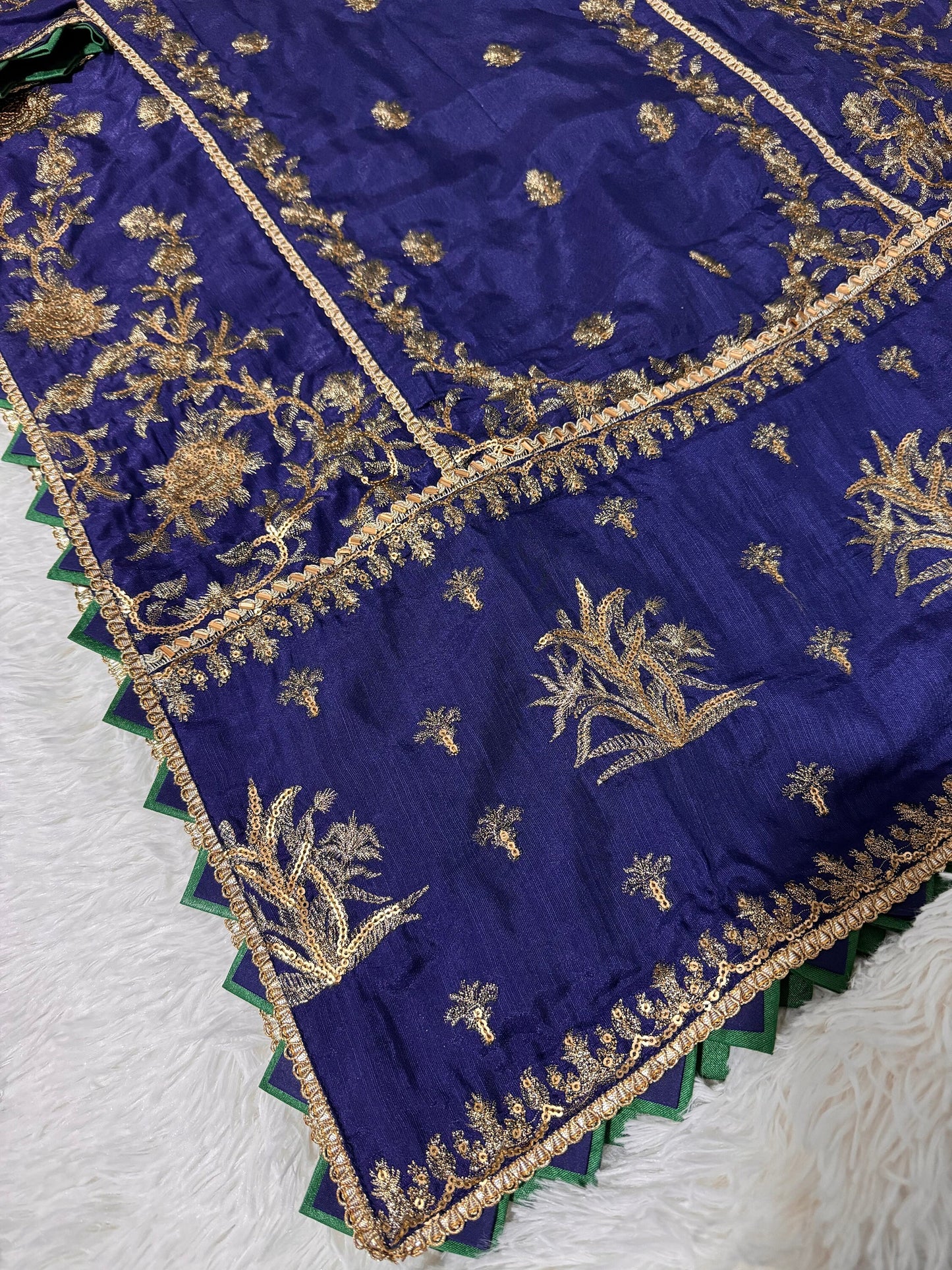 Asim Jofa Original Indian Raw Silk Embroidered Zari Sitara Collection Pakistani Designer Wear Size Medium & Large