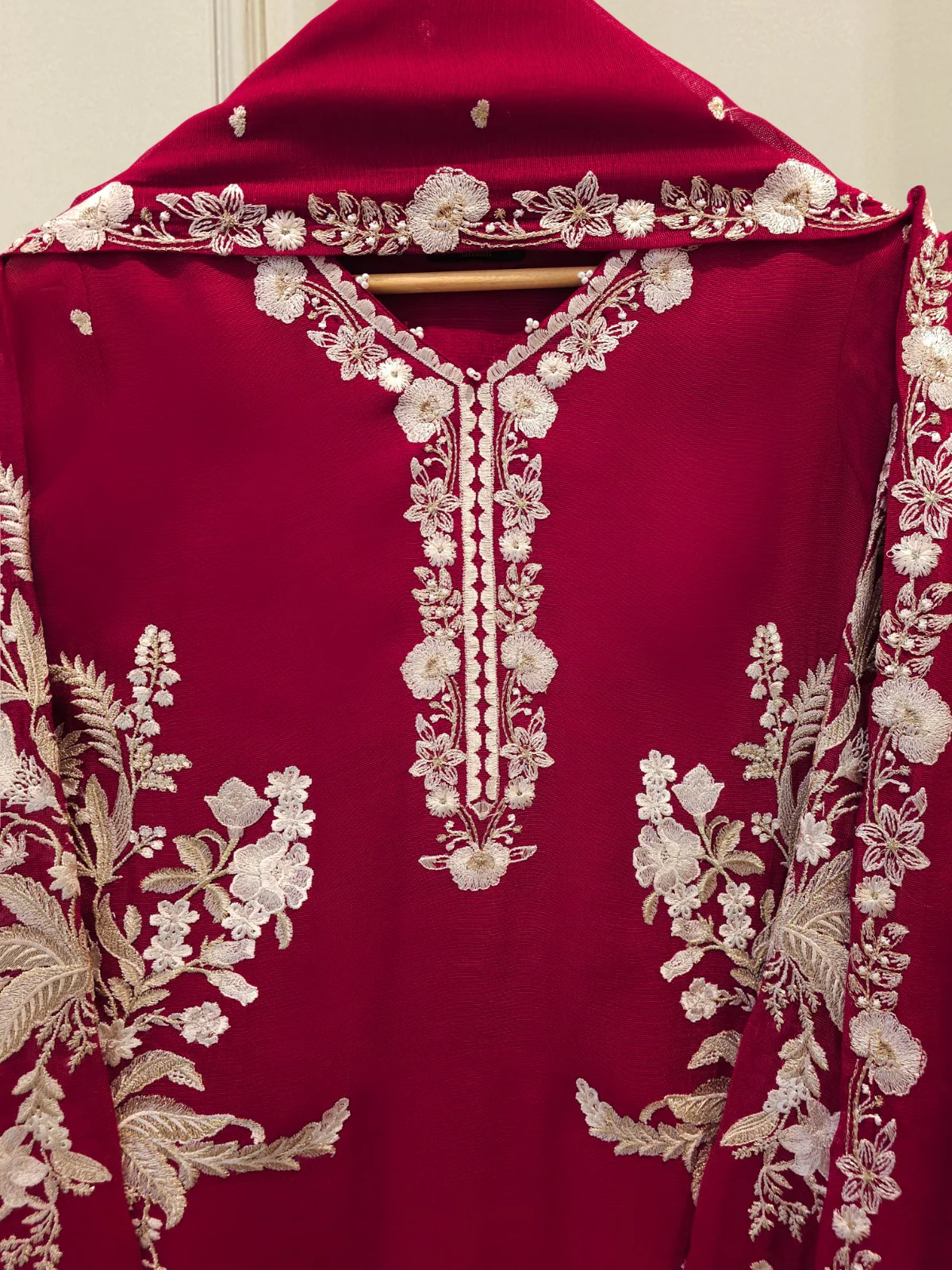 Agha Noor 3 Piece - Pure Embroidered Cotton Net Suit S113500