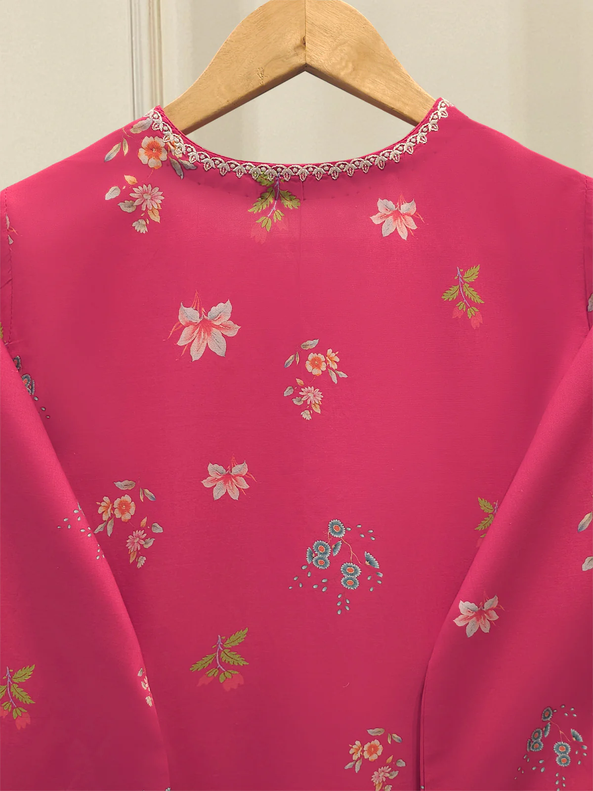 Agha Noor 3 Piece - Cambric Lawn Suit S113357