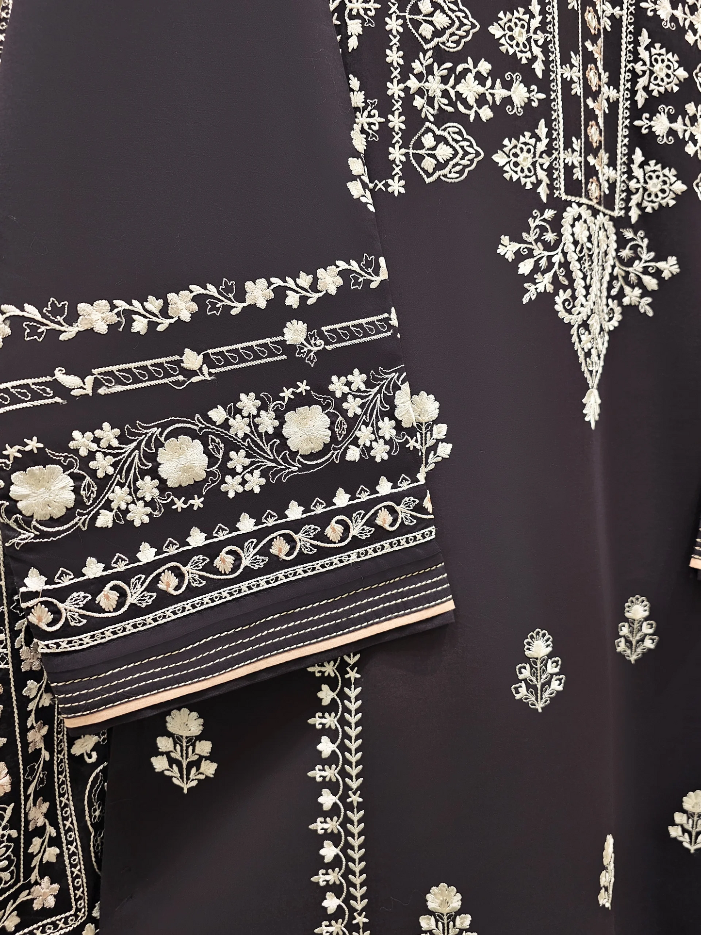 Agha Noor 2 Piece - Embroidered Lawn Suit S111917