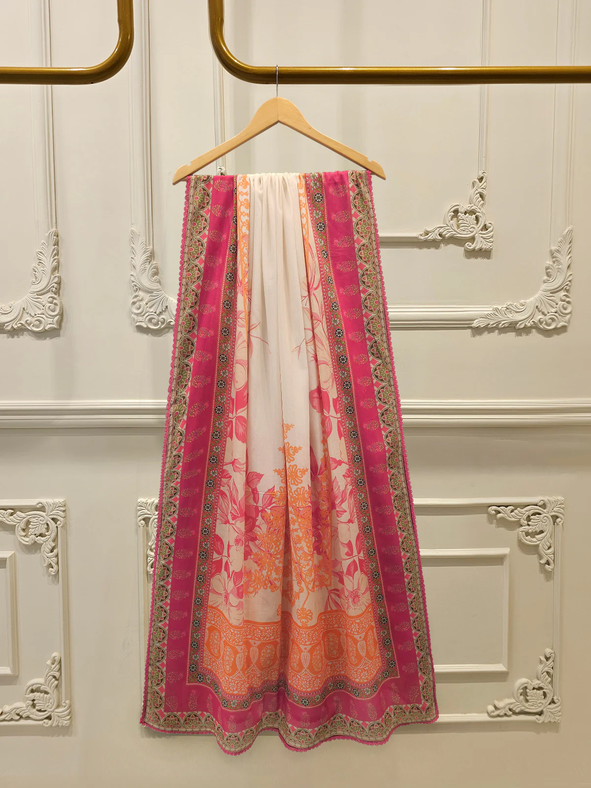 Agha Noor 3 Piece - Cambric Lawn Suit S113357