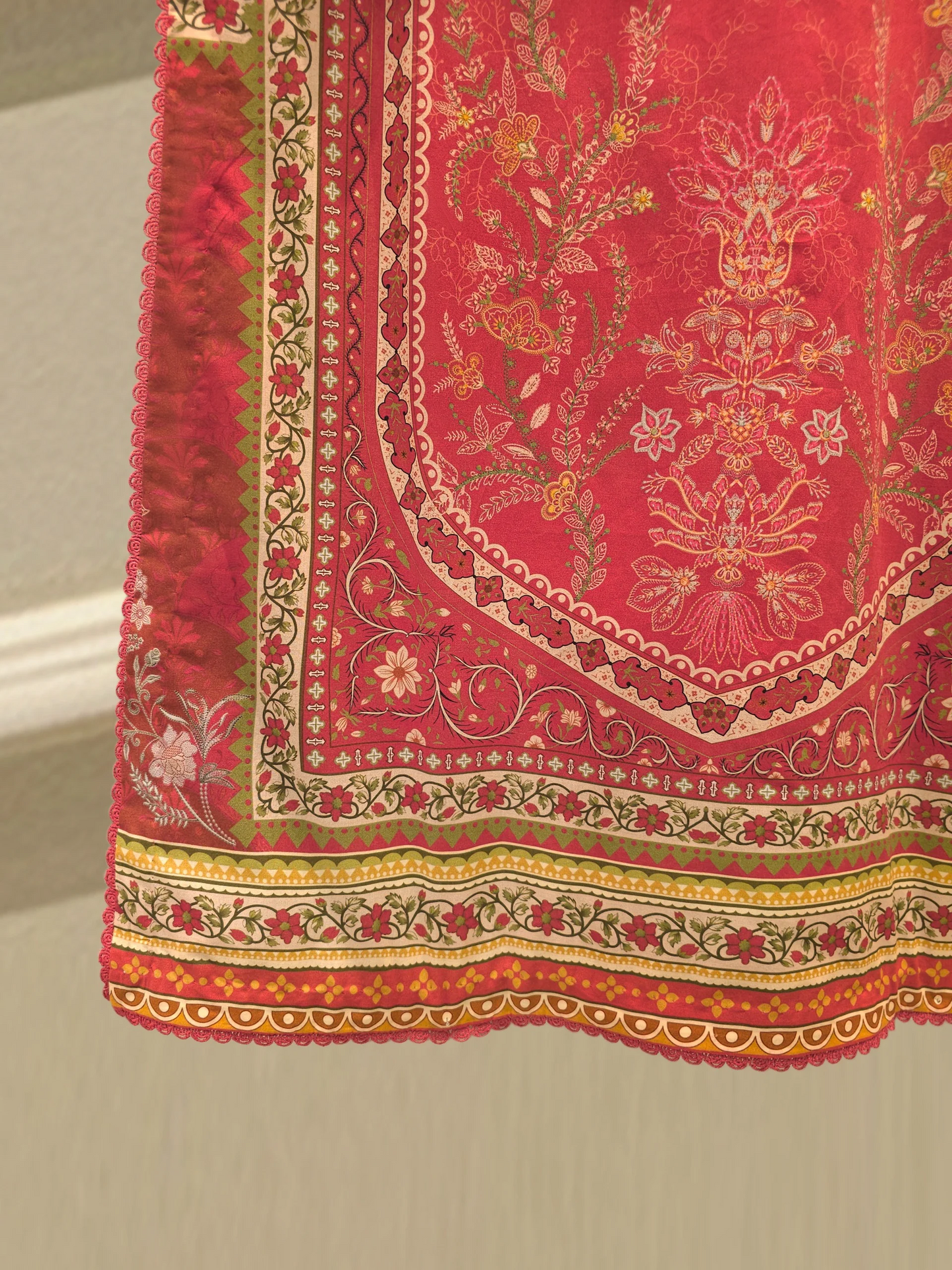 Agha Noor 3 Piece - Cambric Lawn Suit S113033