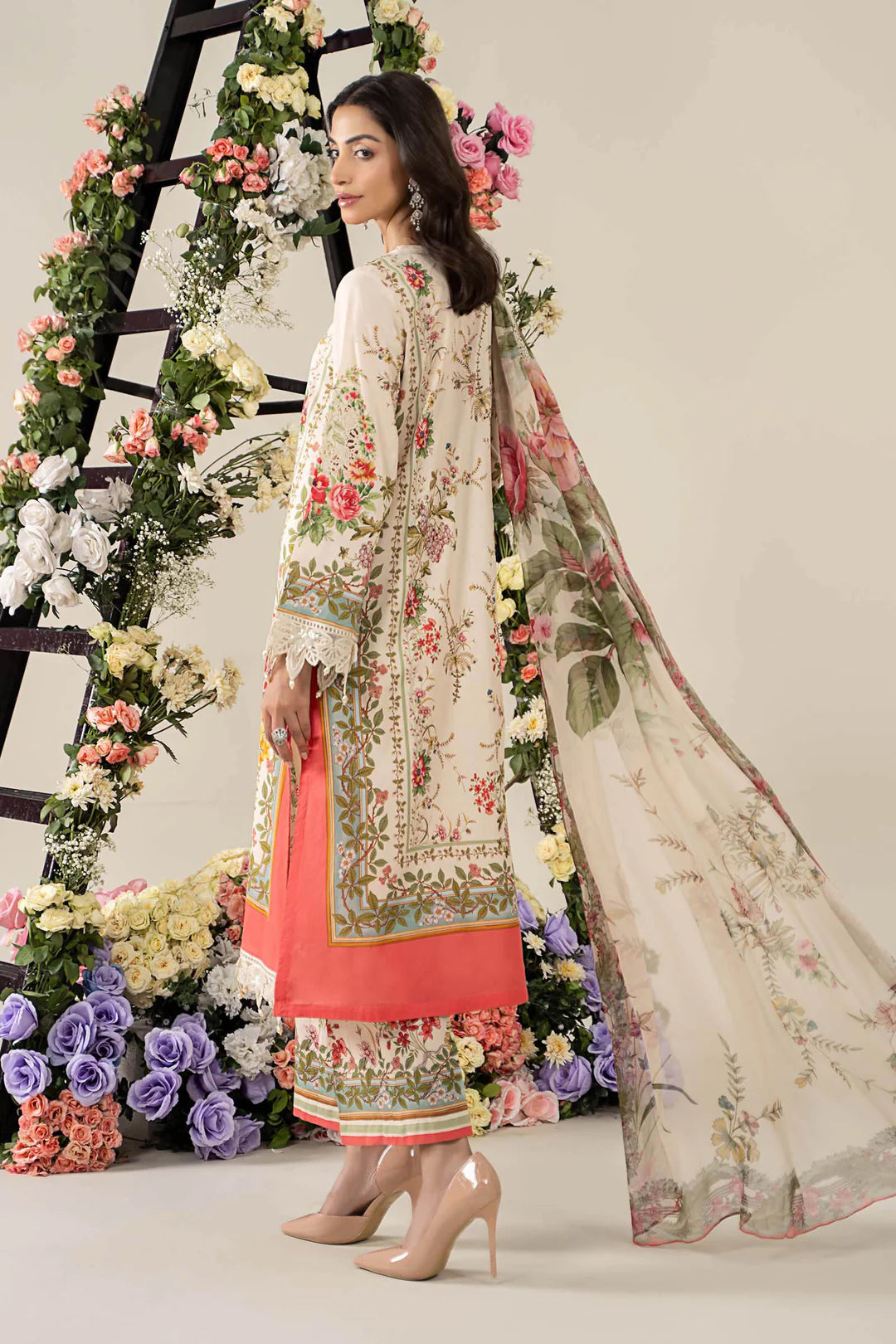 Maria B M Prints 3 Piece Stitched Embroidered Lawn Suit | MPT-2605-A