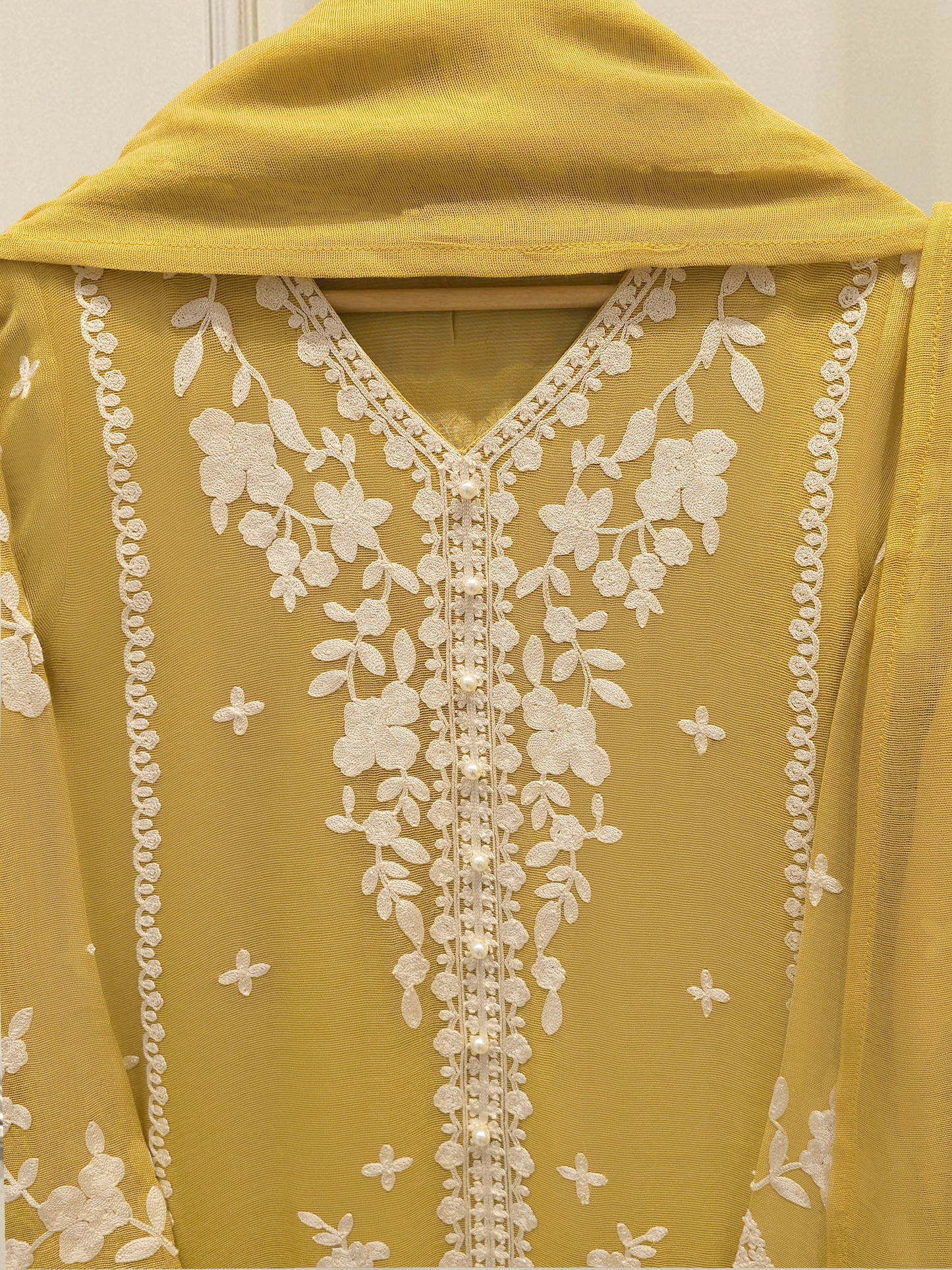 Agha Noor 3 Piece - Pure Embroidered Cotton Net Suit S113630