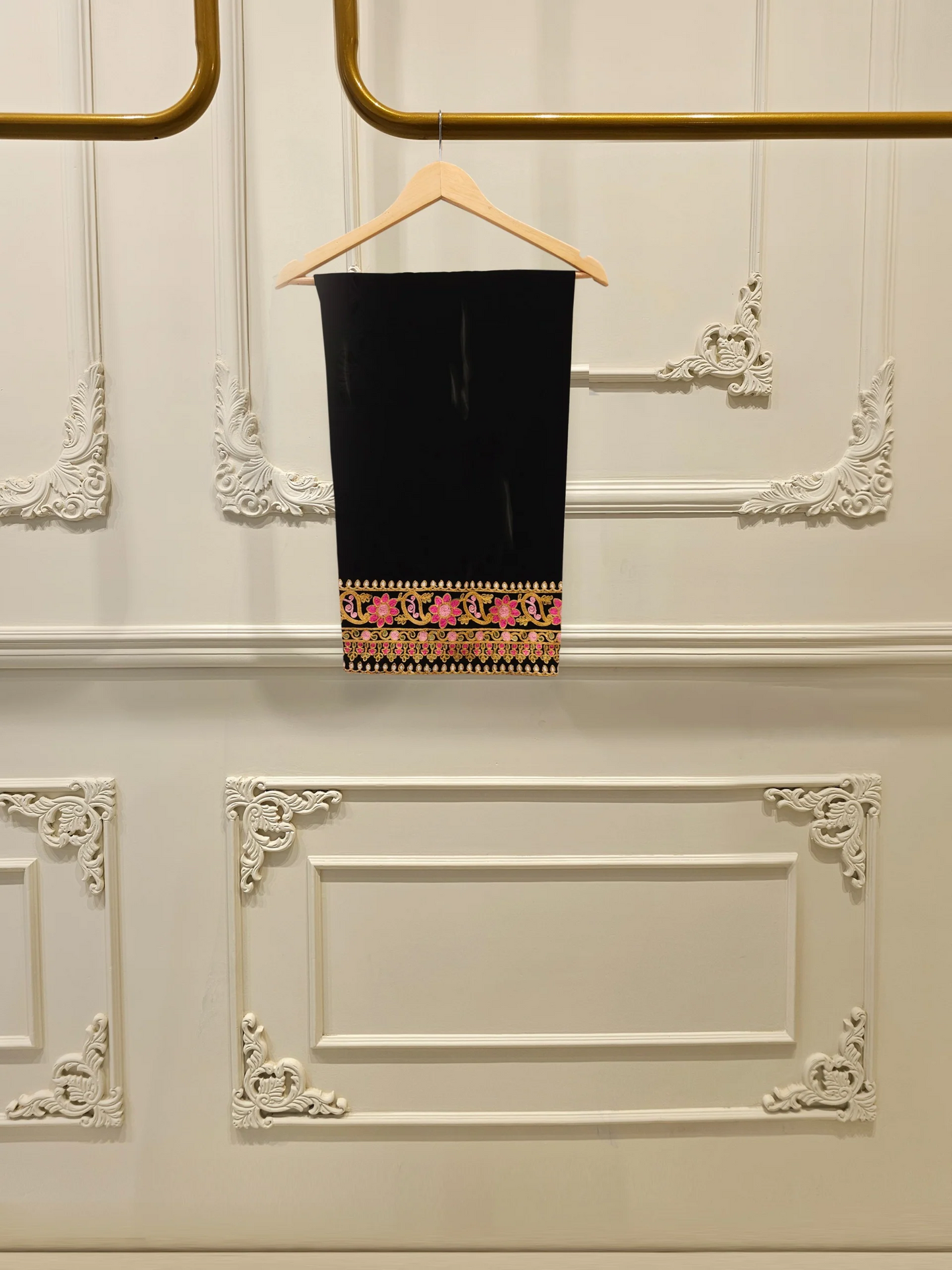 Agha Noor 3 Piece-Velvet Embroidered Suit