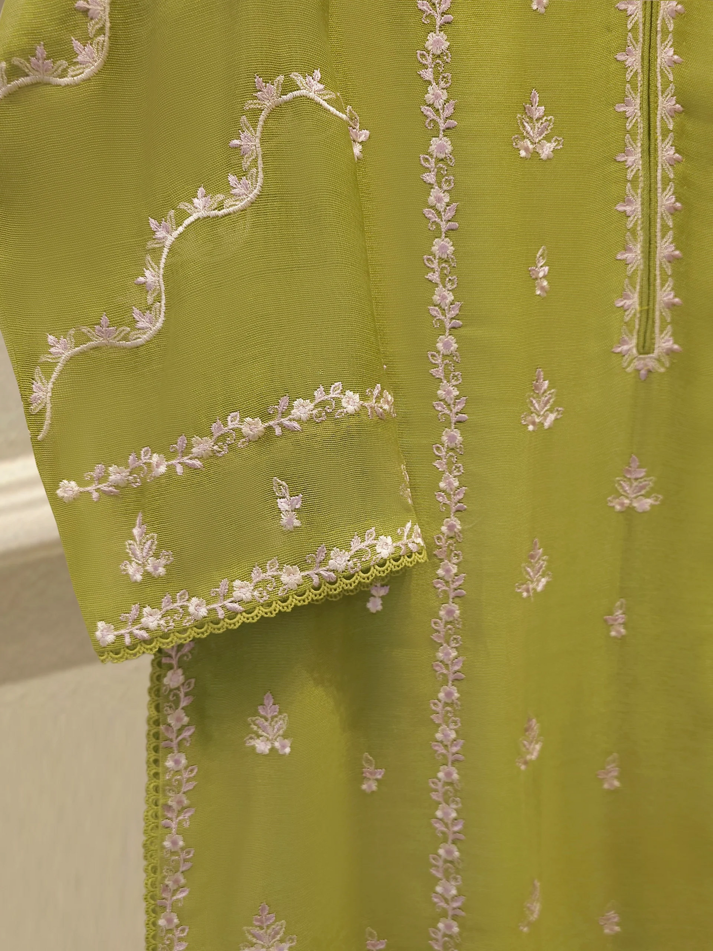 Agha Noor 3 Piece - Pure Embroidered Cotton Net Suit