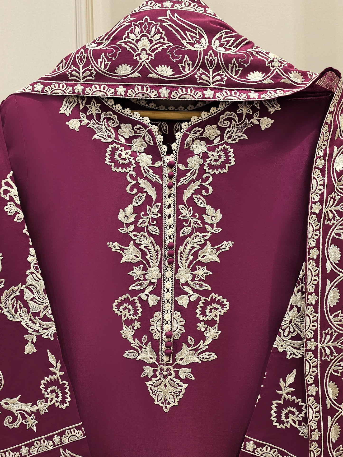 Agha Noor Original 3 Piece -Lawn Embroidered Suit S111750