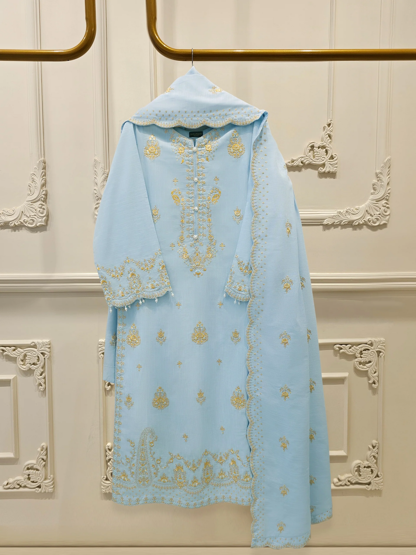 Agha Noor 3 Piece -Embroidered Khaddar Suit S112486