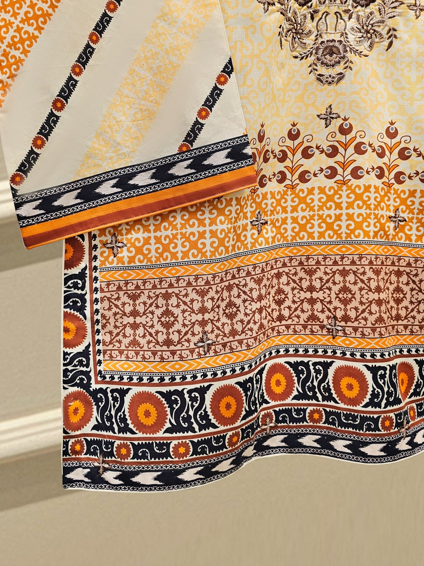 Agha Noor 2 Piece - Digital Printed Lawn Suit S111646