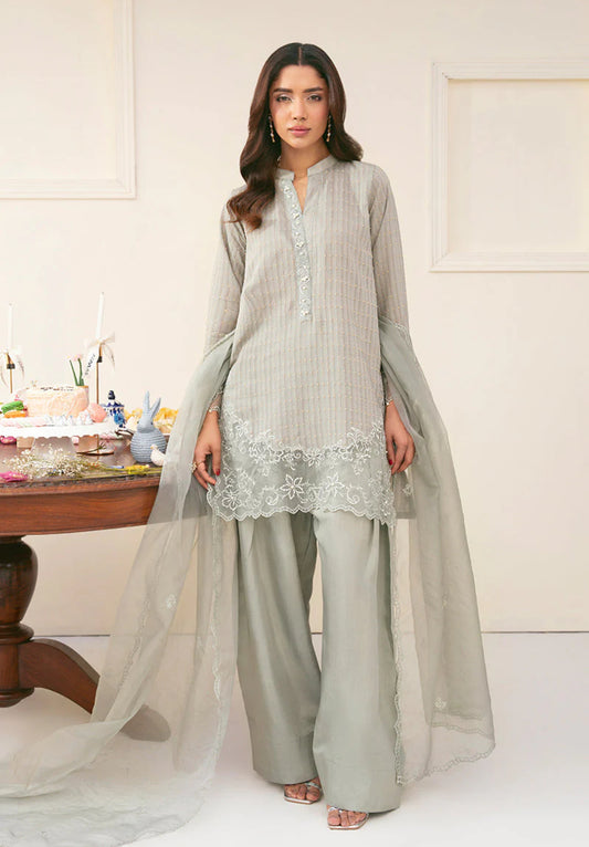 Farshi Shalwar Suit Embroidered Dress Latest Fashion Trend 2025