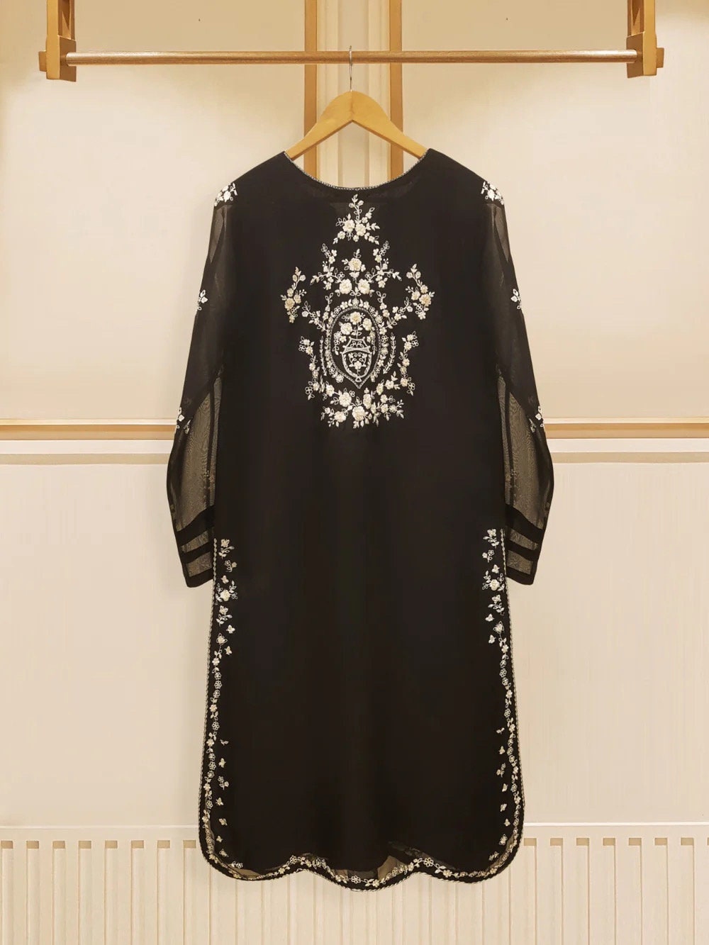 Agha Noor 3 Piece - Organza Embroidered Suit
