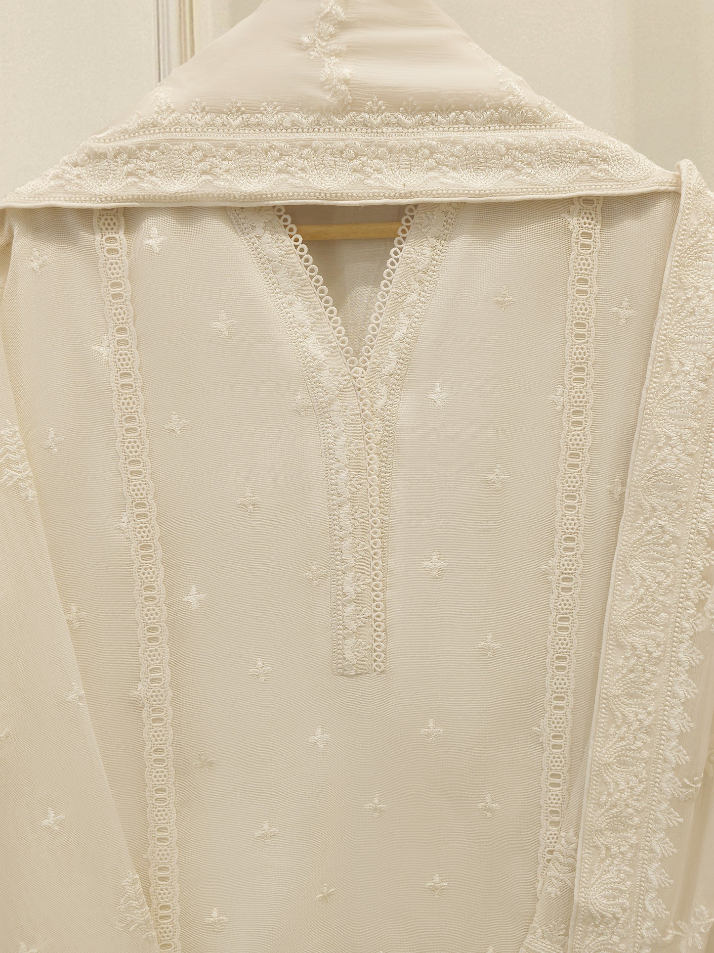 Agha Noor 3 Piece - Pure Embroidered Cotton Net Suit S113438