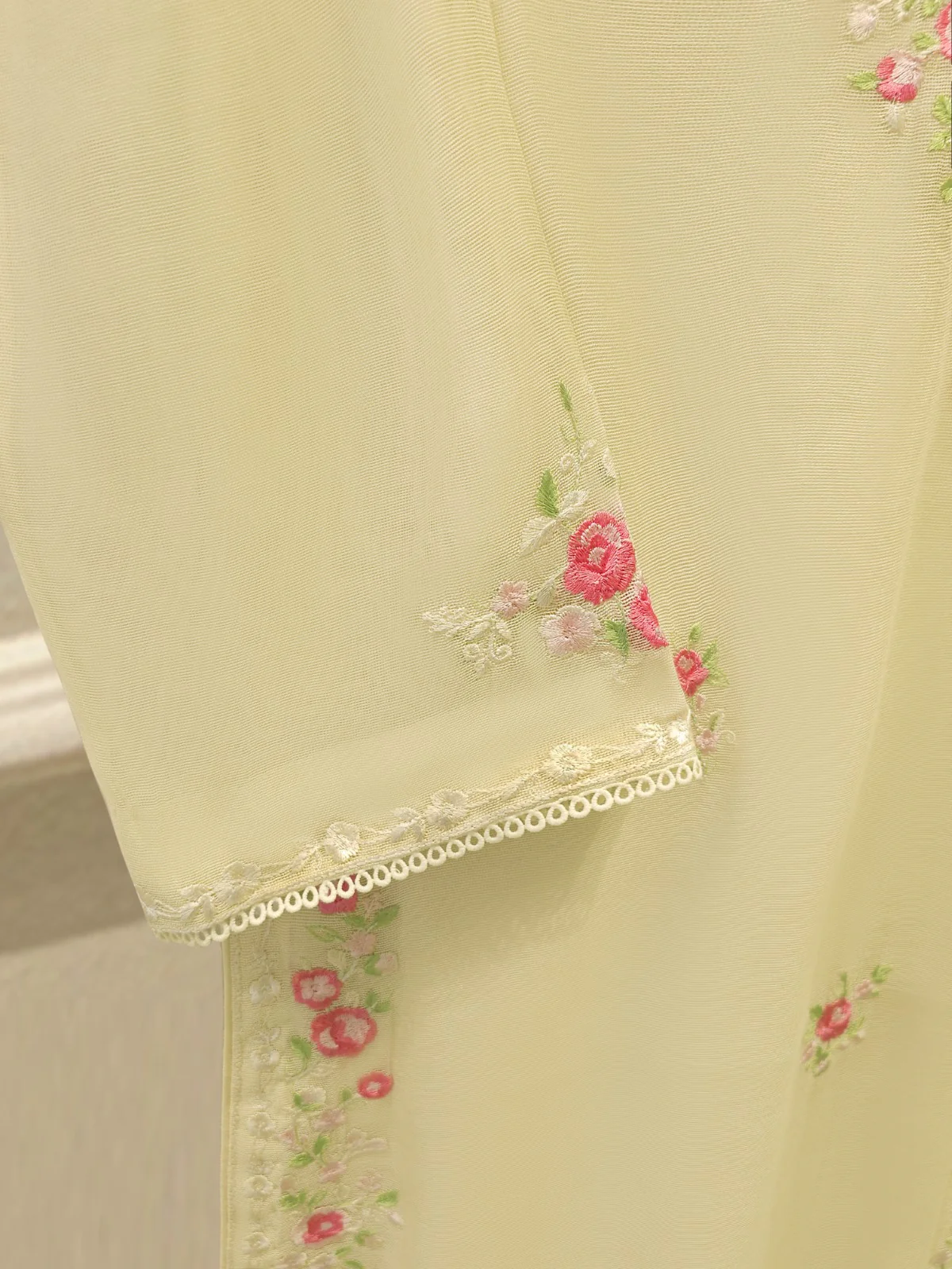 Agha Noor 3 Piece - Pure Embroidered Cotton Net Suit S113284