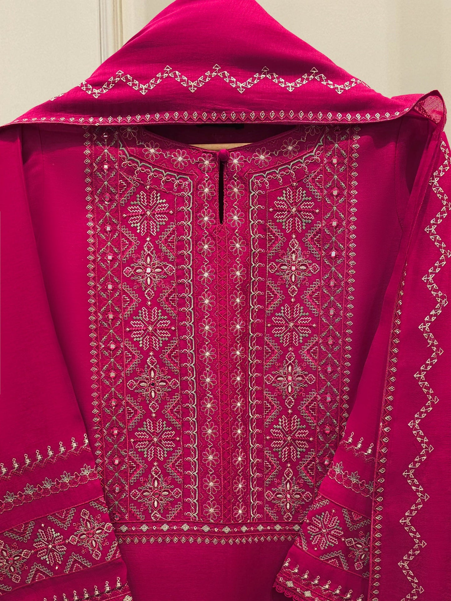 Agha Noor 3 Piece - Embroidered Kora Cotton Silk Suit S112451