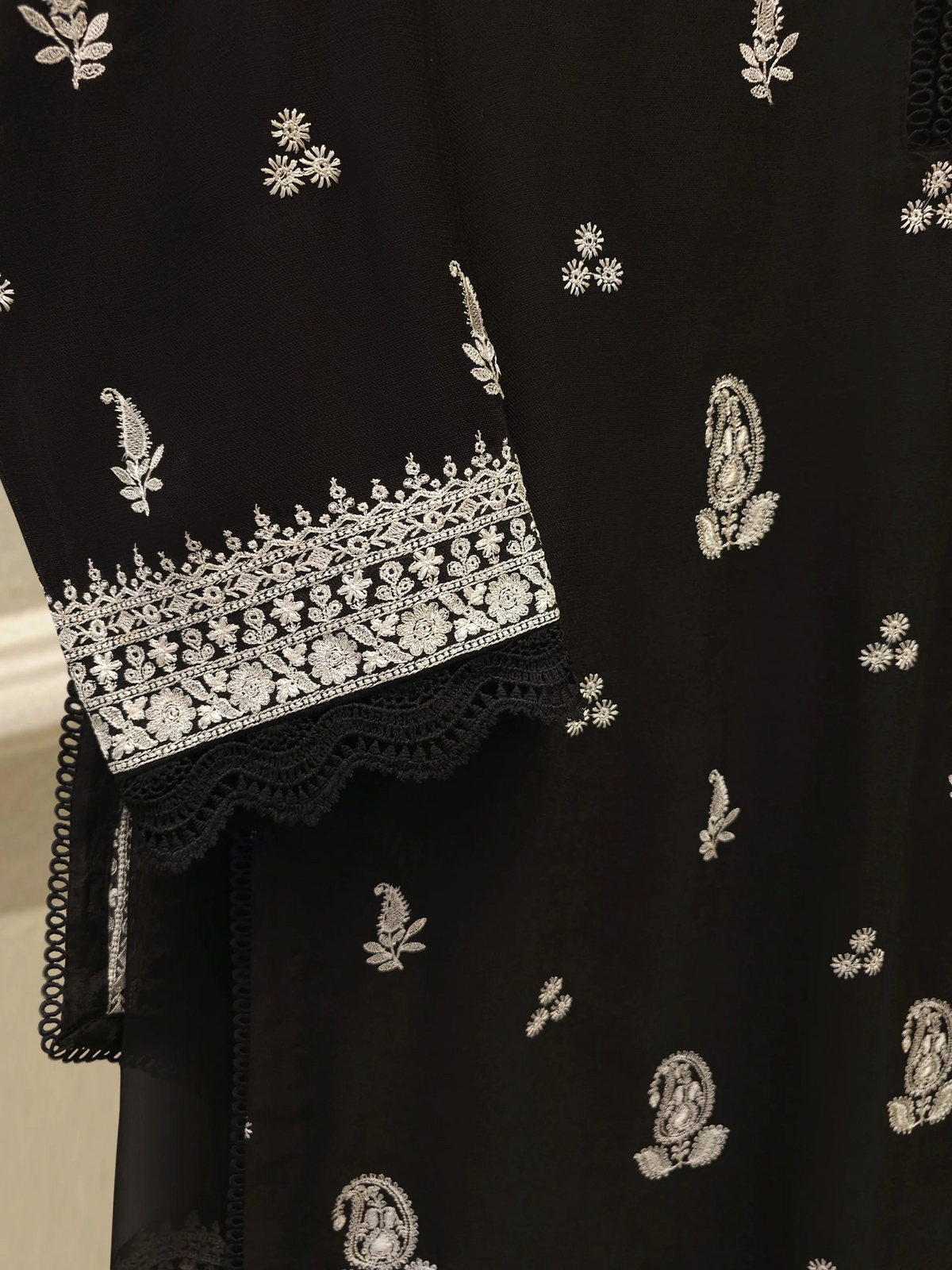 Agha Noor 3 Piece - Pure Embroidered Cotton Net Suit S114179