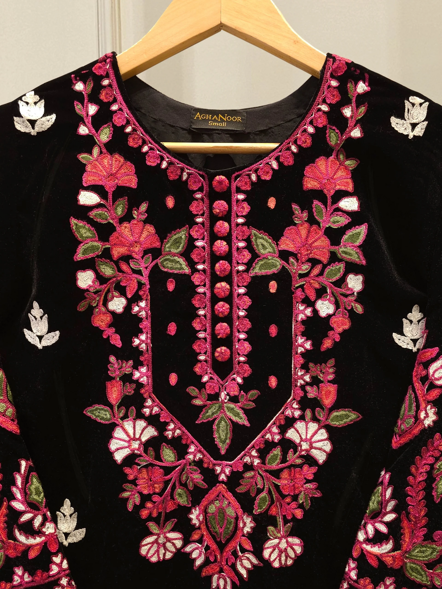 Agha Noor 2 Piece-Velvet Embroidered Suit S112840