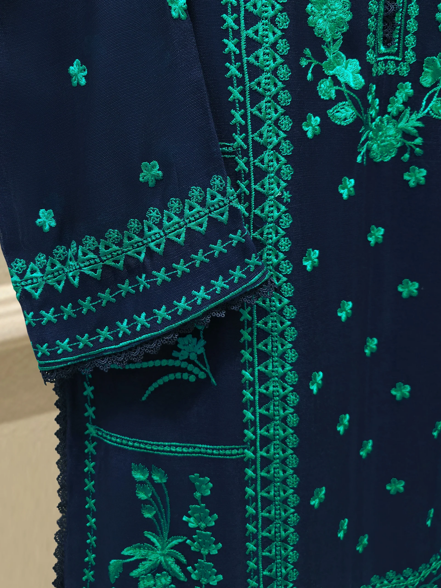 Agha Noor 3 Piece - Pure Embroidered Cotton Net Suit S114070