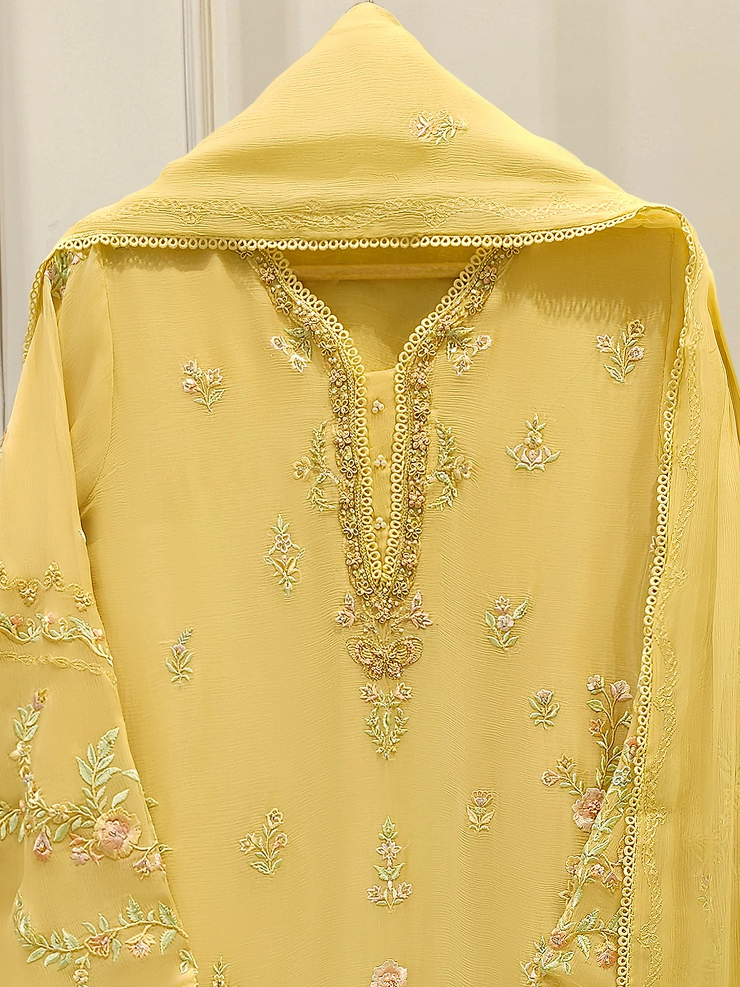 Agha Noor 3 Piece - Pure Chiffon Embroidered Dress S112395