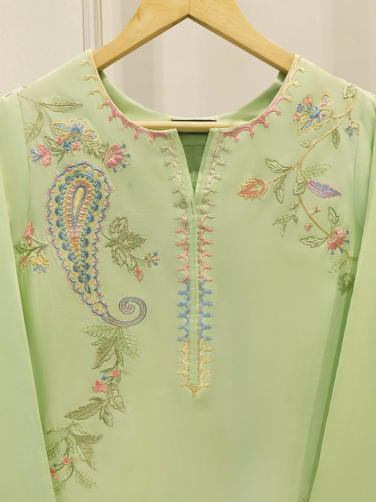 Agha Noor 2 Piece - Embroidered Cambic Suit S112328