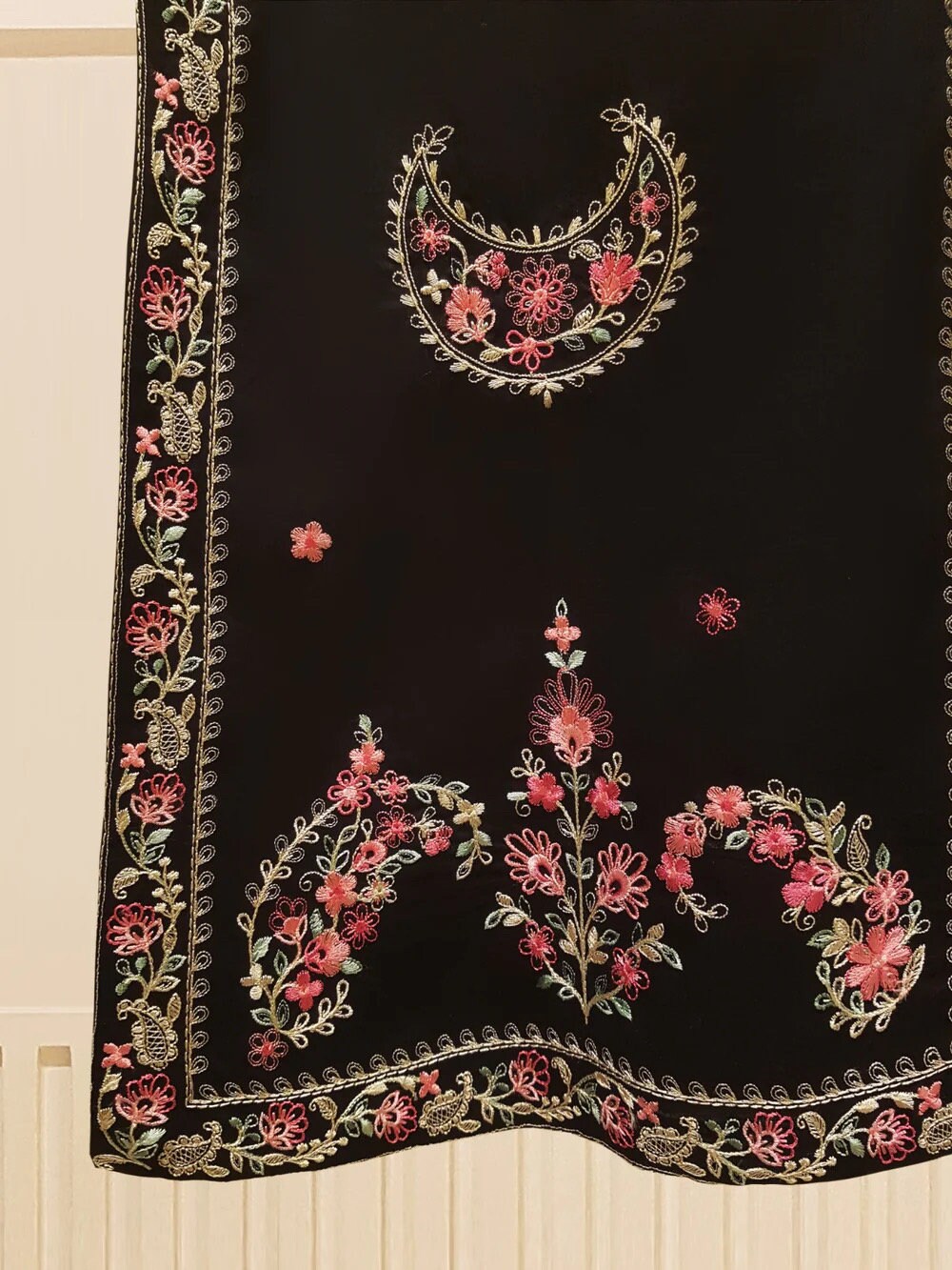 Agha Noor 2 Piece-Cambric Cotton Embroidered
