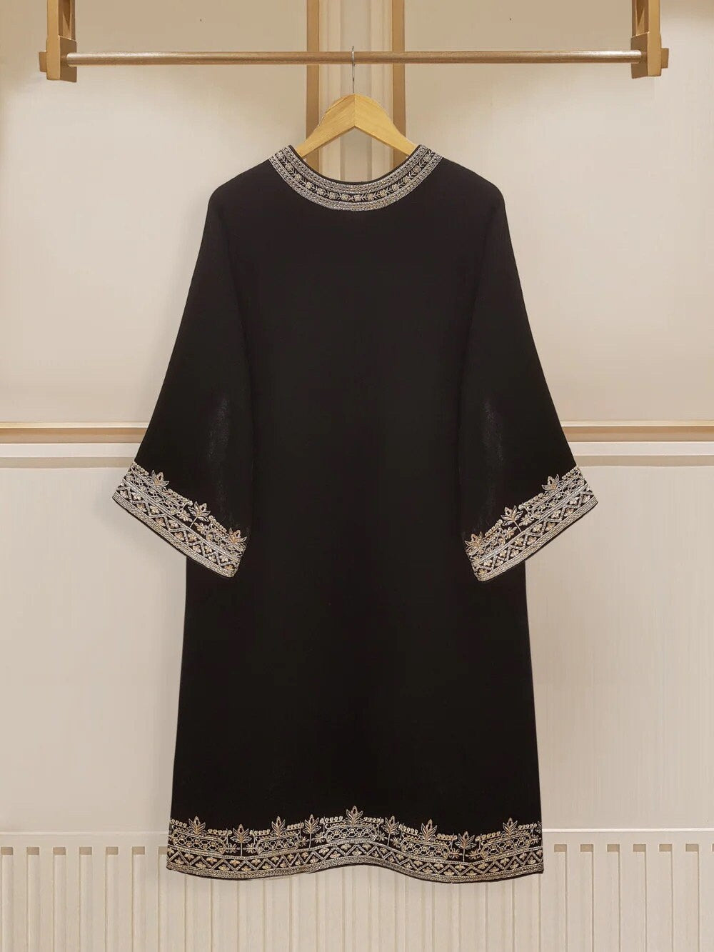 Agha Noor Velvet Embroidered 2 Piece